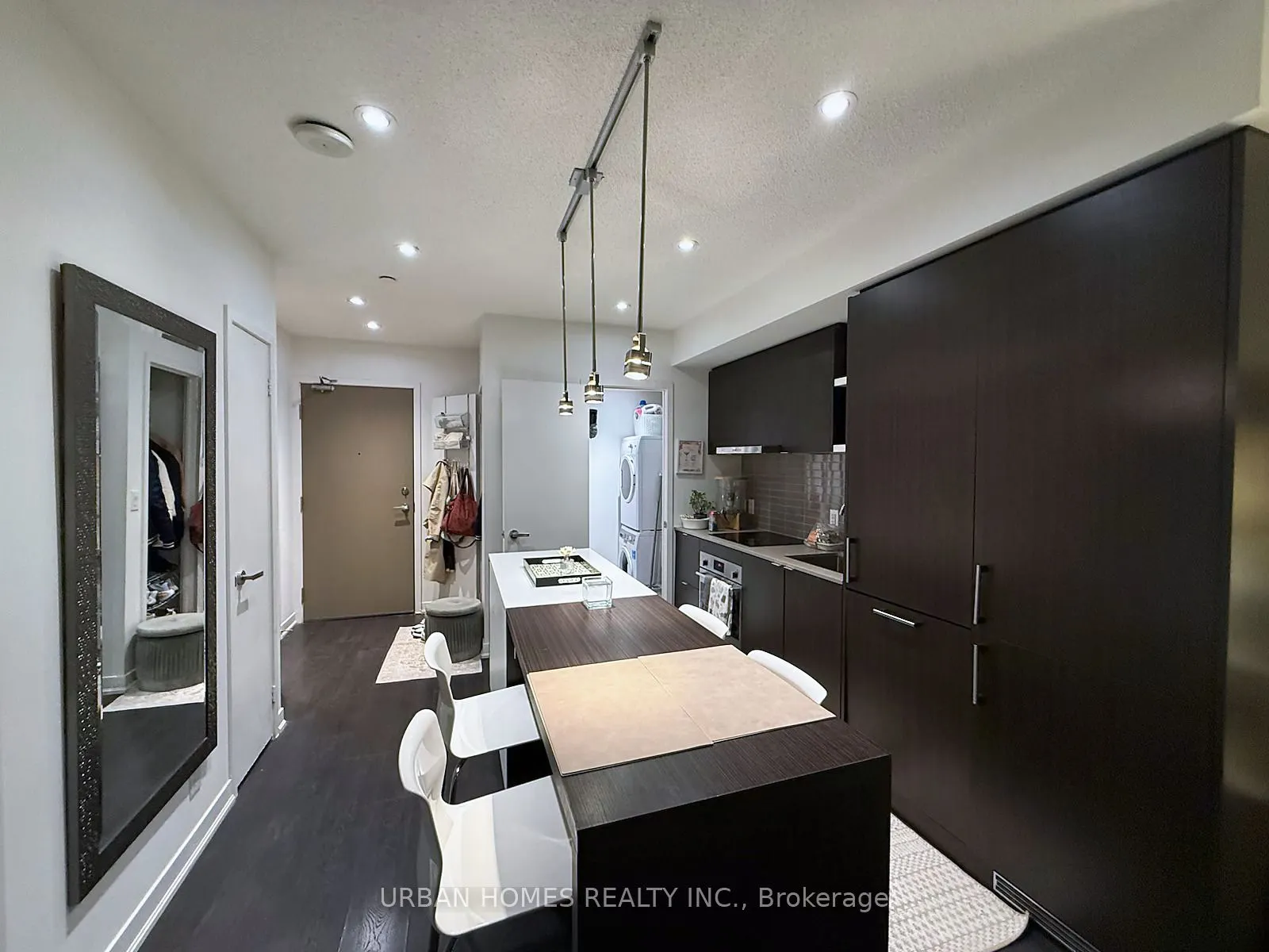 100 Harbour Street #2809