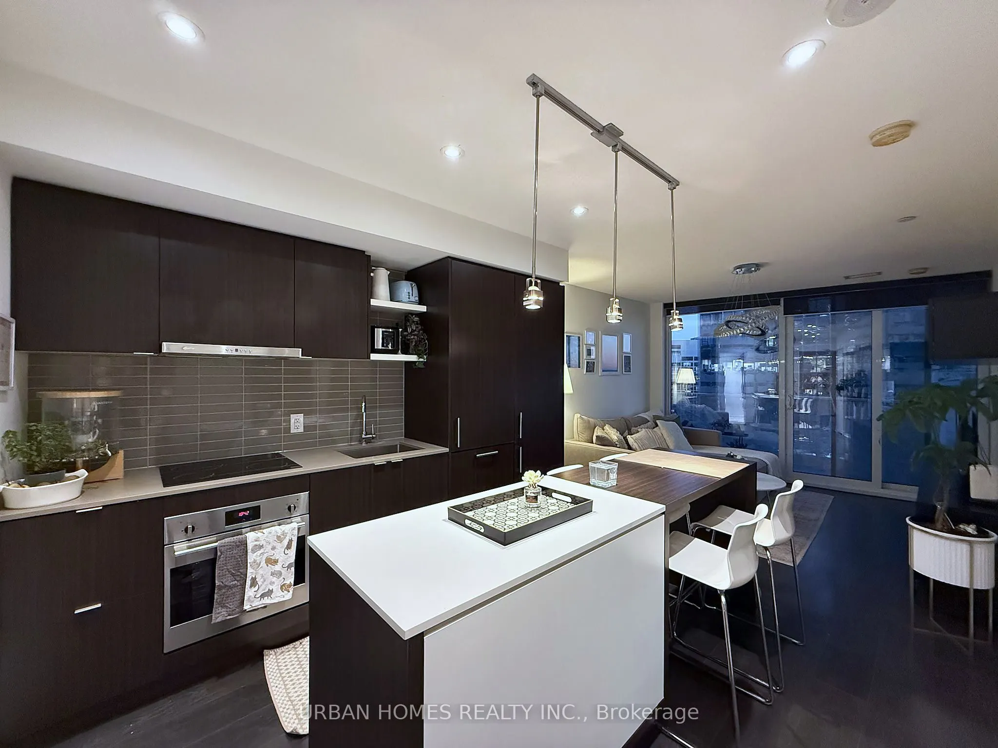 100 Harbour Street #2809