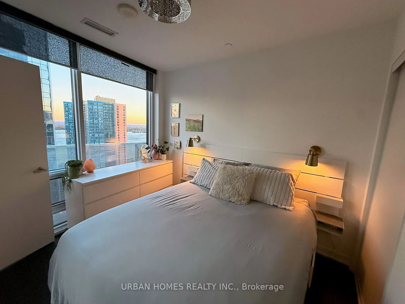 100 Harbour Street #2809