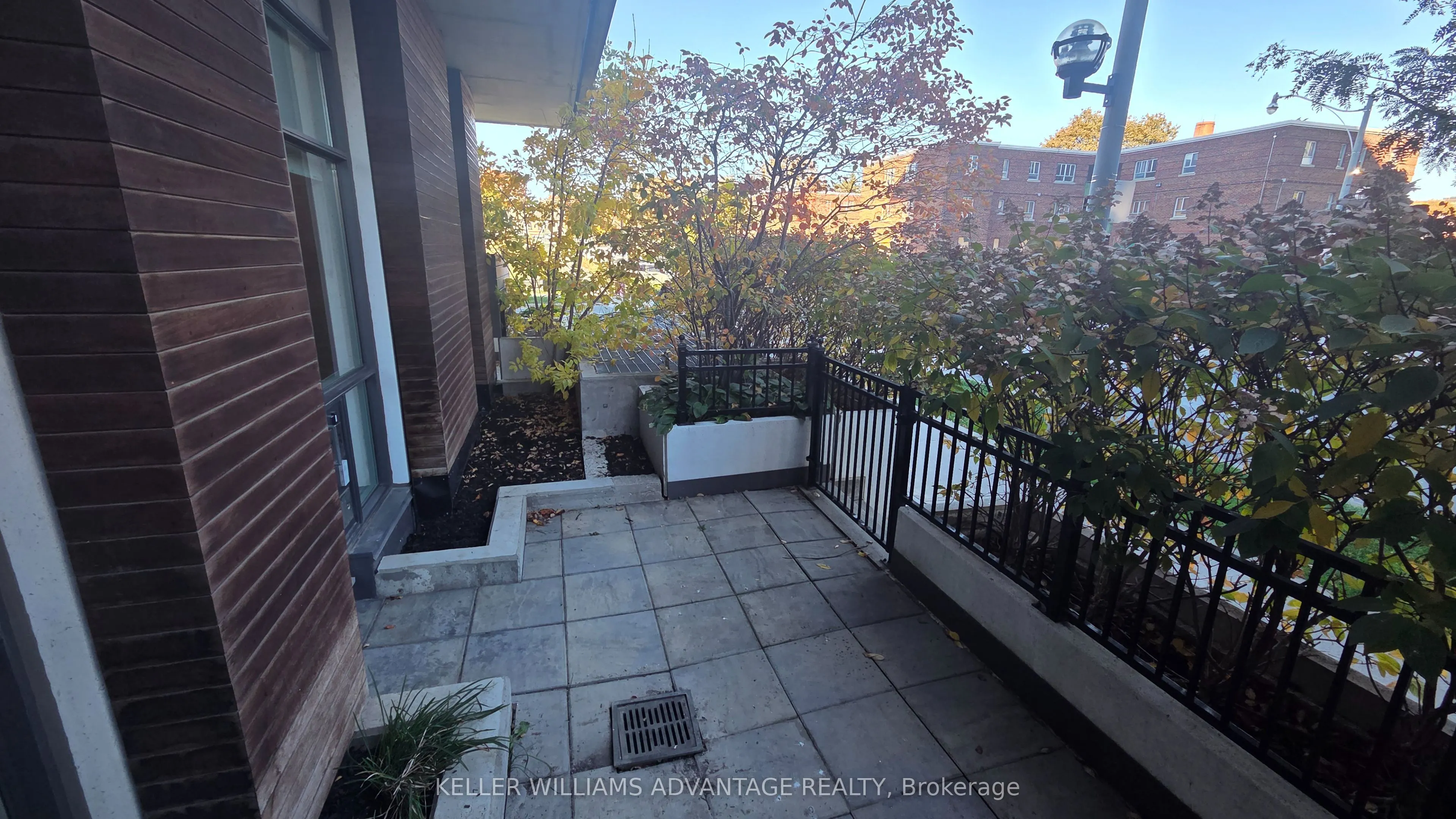 260 Sackville Street #103