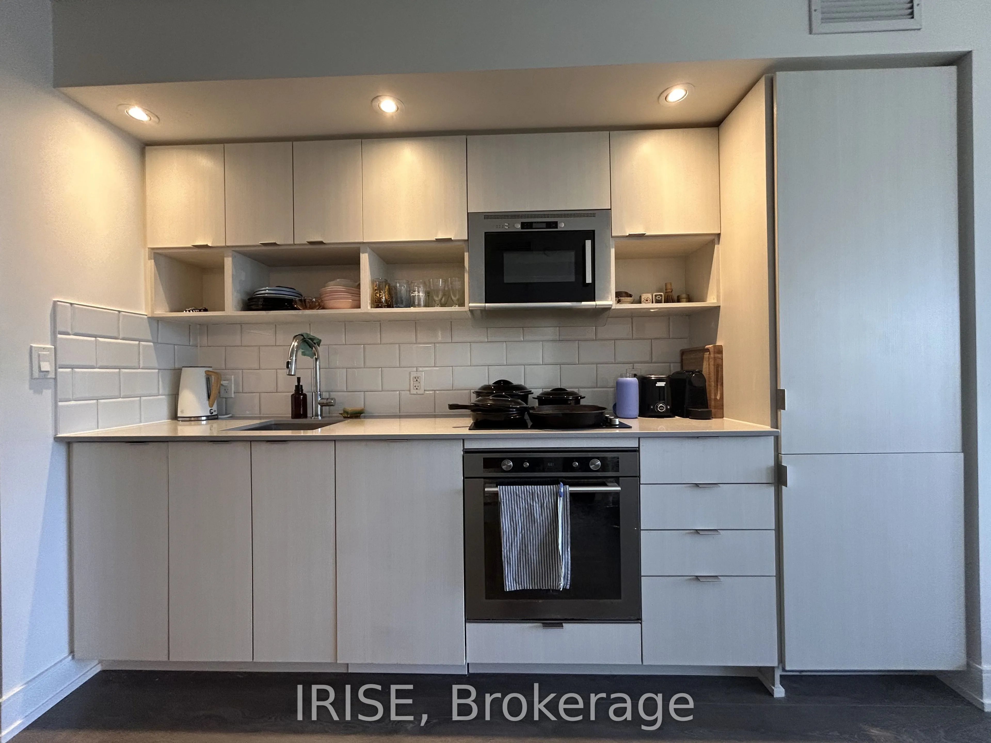 89 McGill Street #1910