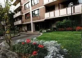 10 Huntley Street #1205