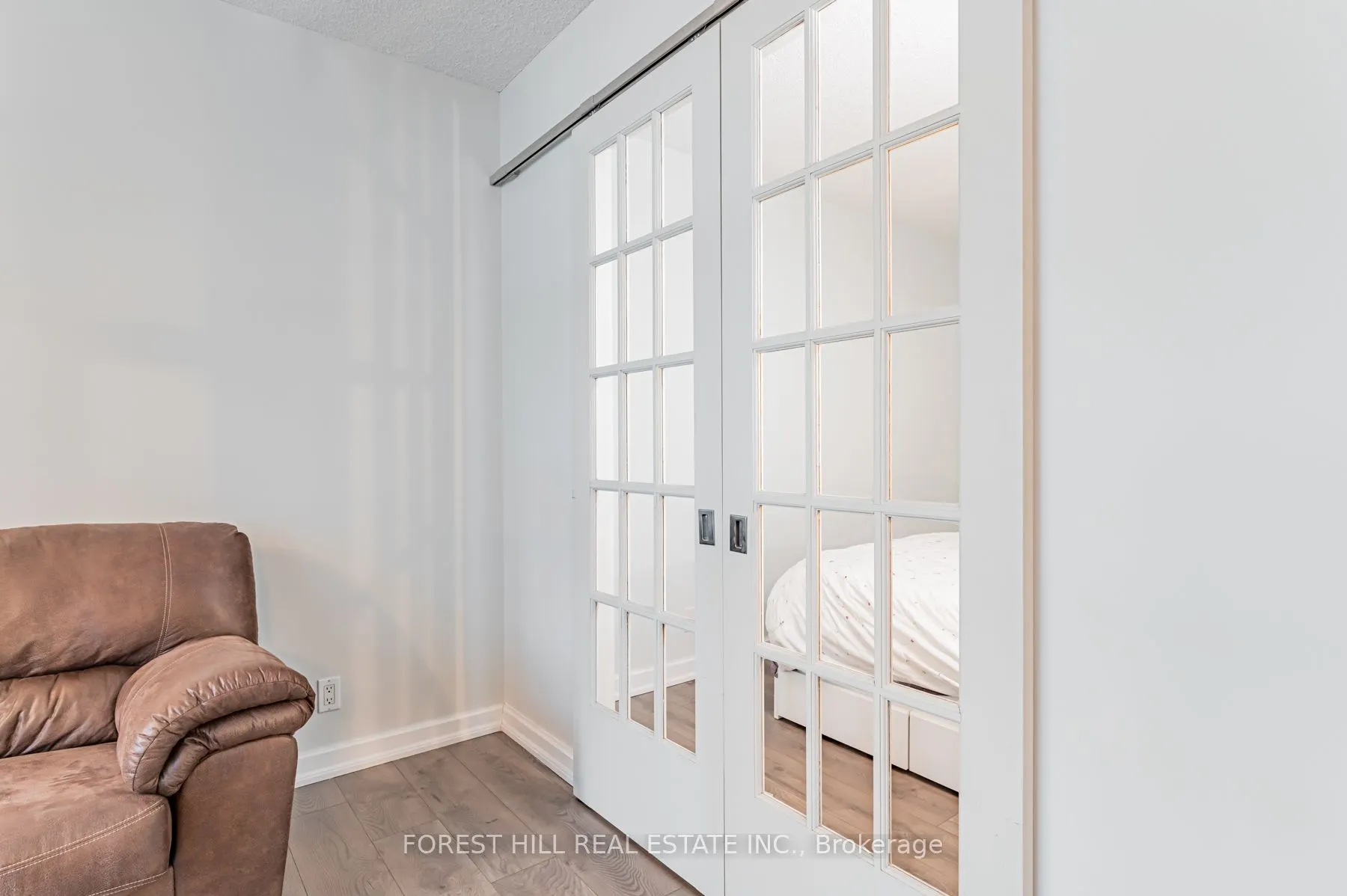 350 WELLINGTON Street W #424