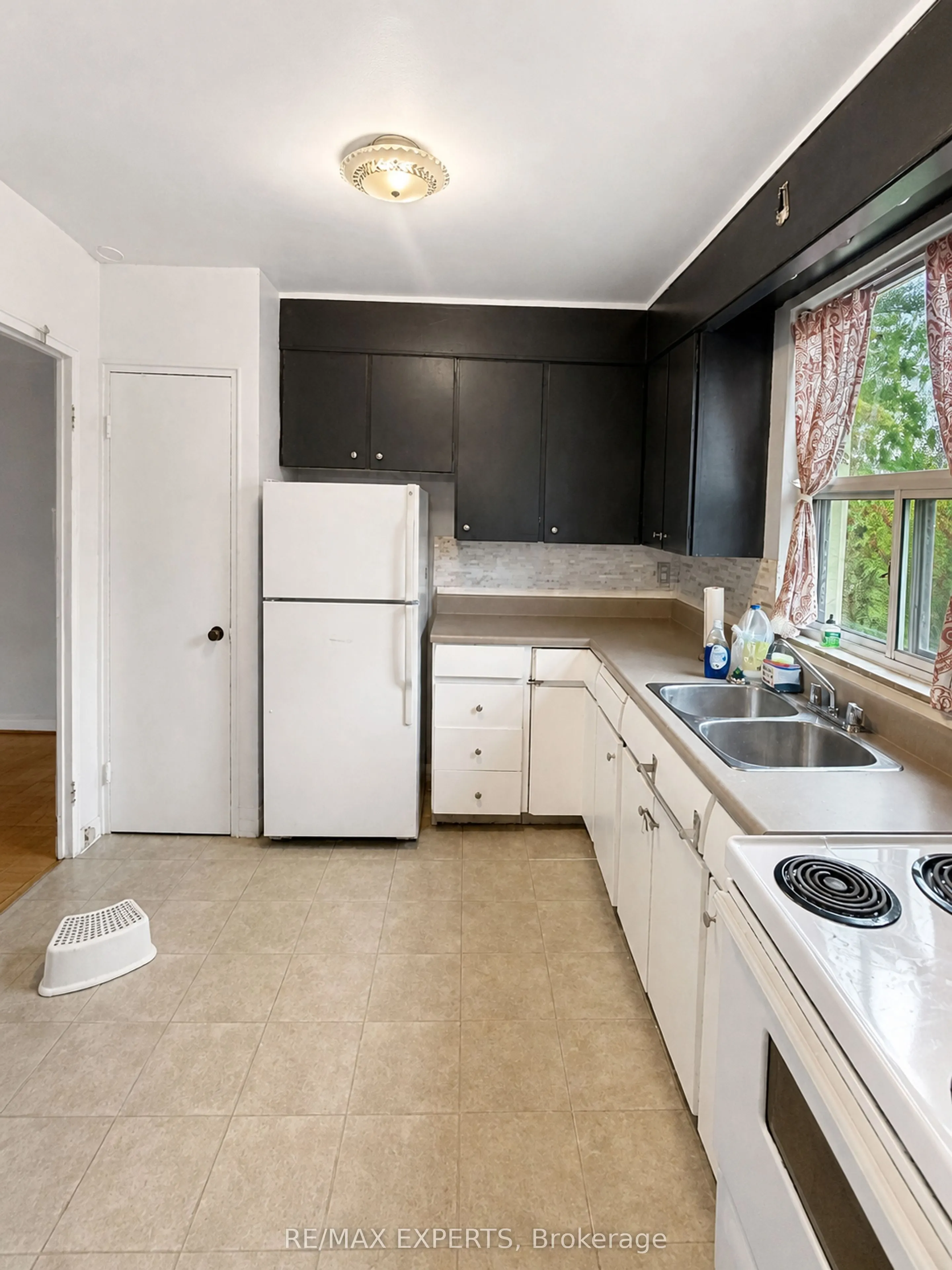 26 Fraserwood Avenue #6