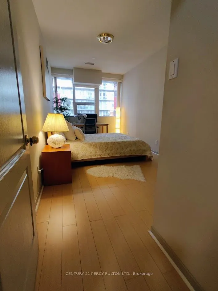 393 King Street W #1204