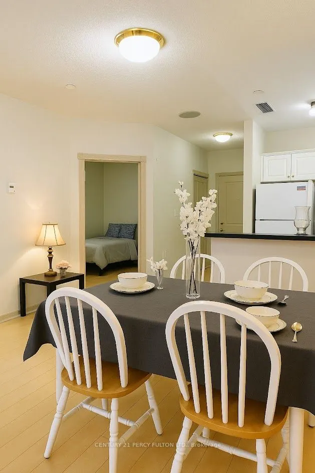 393 King Street W #1204