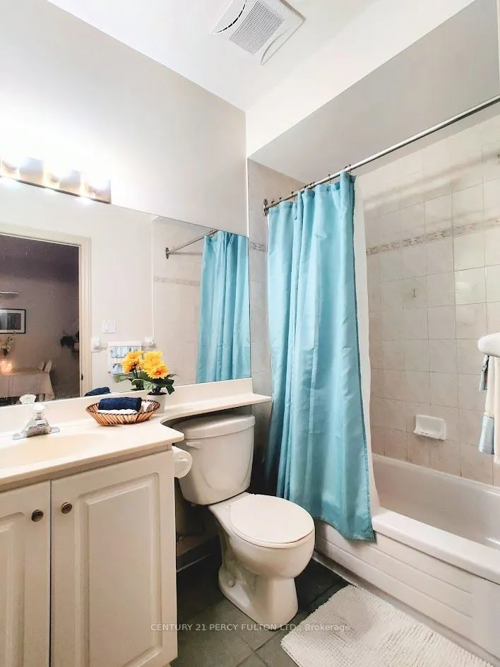 393 King Street W #1204