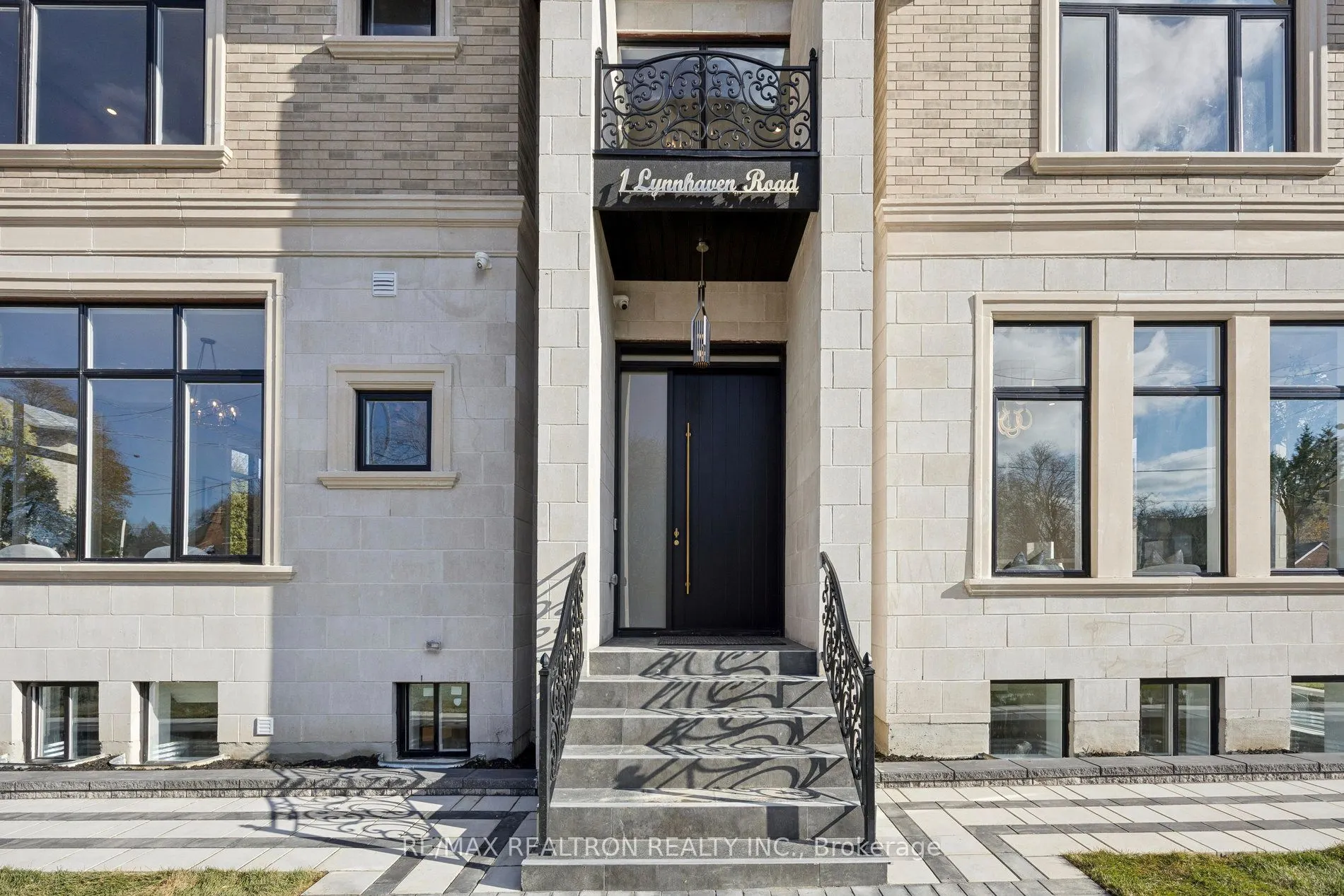 1 Lynnhaven Road