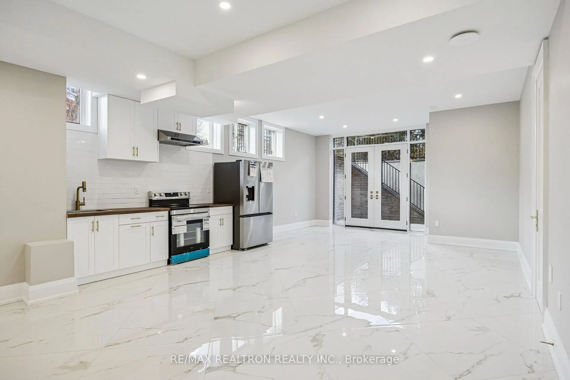 1 Lynnhaven Road