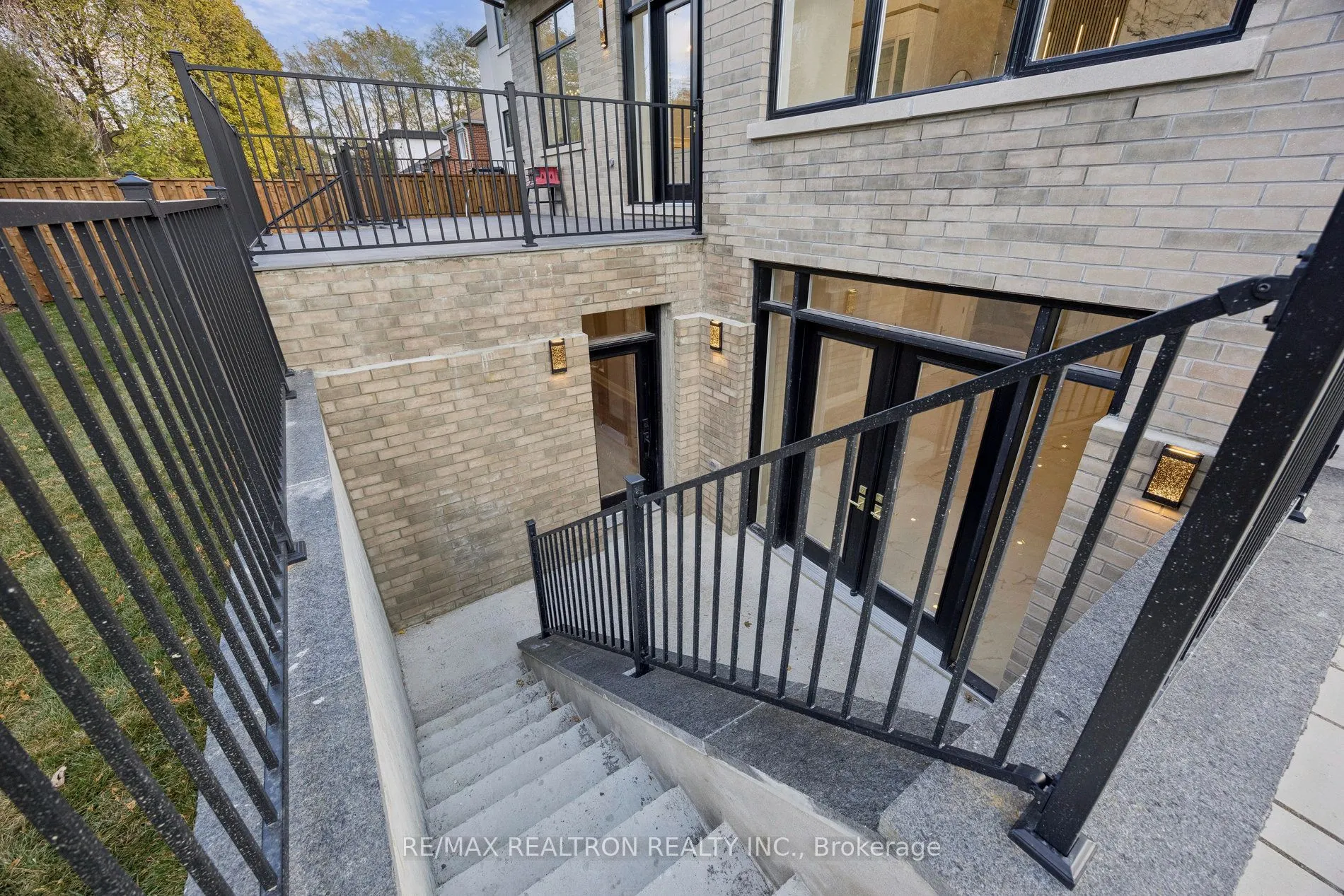 1 Lynnhaven Road