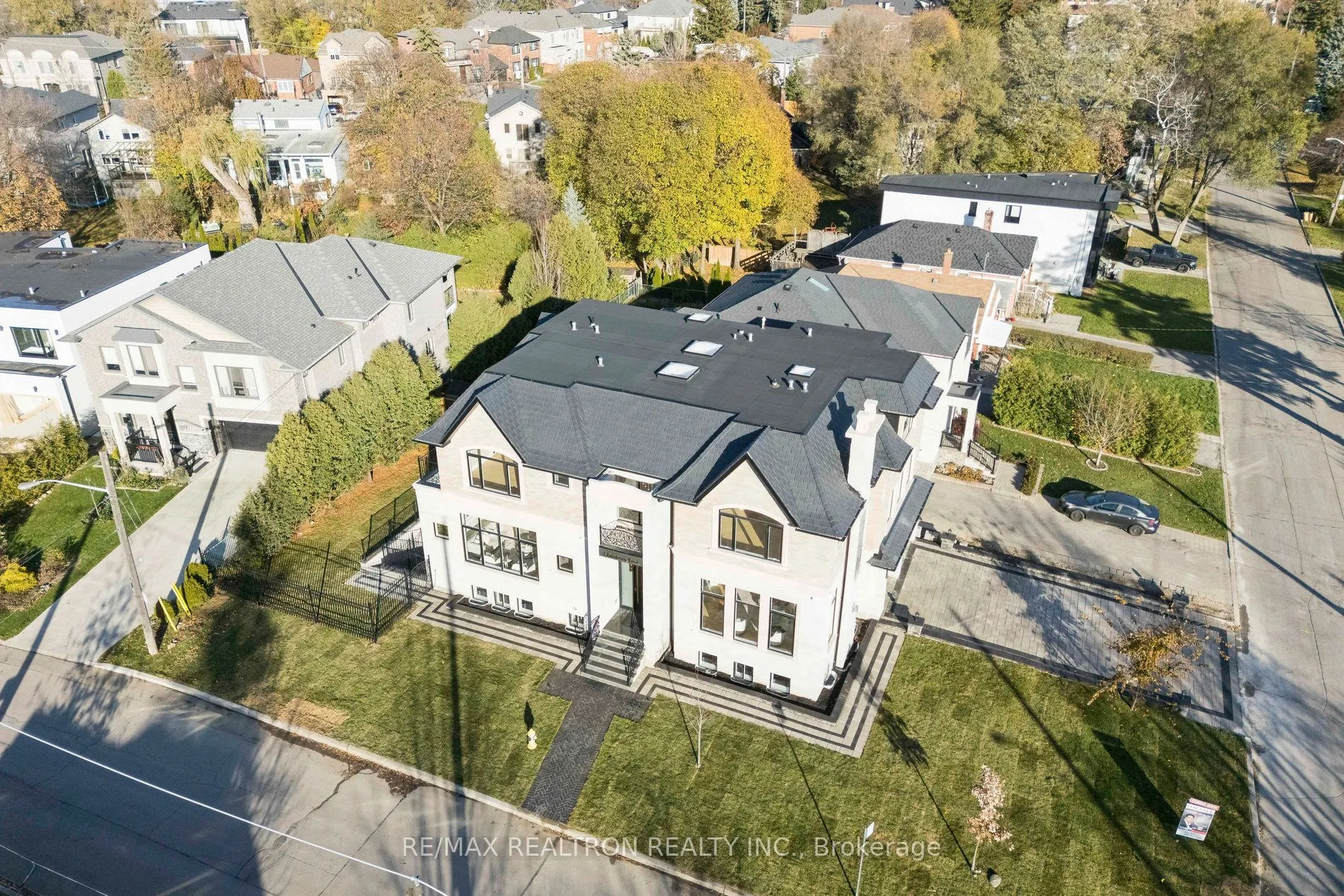 1 Lynnhaven Road
