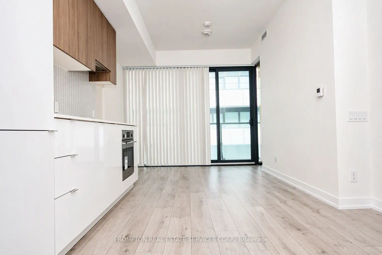 161 Roehampton Avenue #627