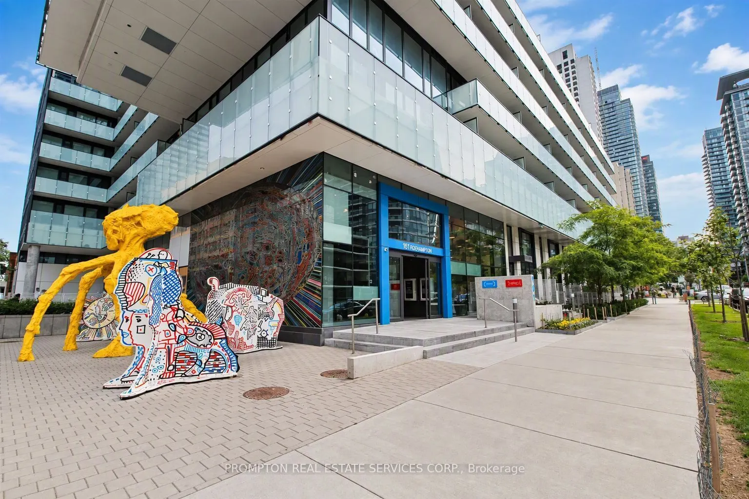 161 Roehampton Avenue #627
