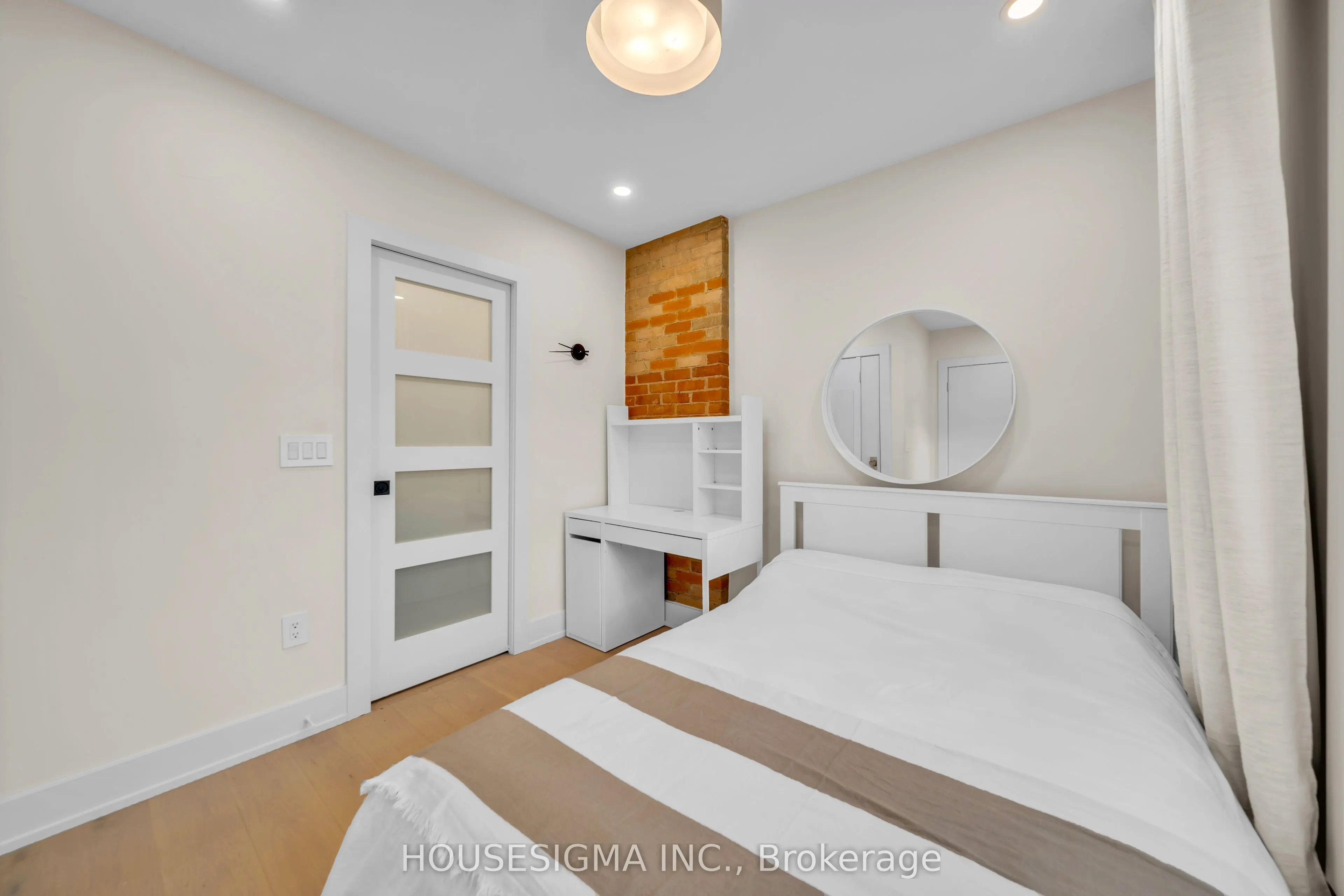 274 Roxton Road