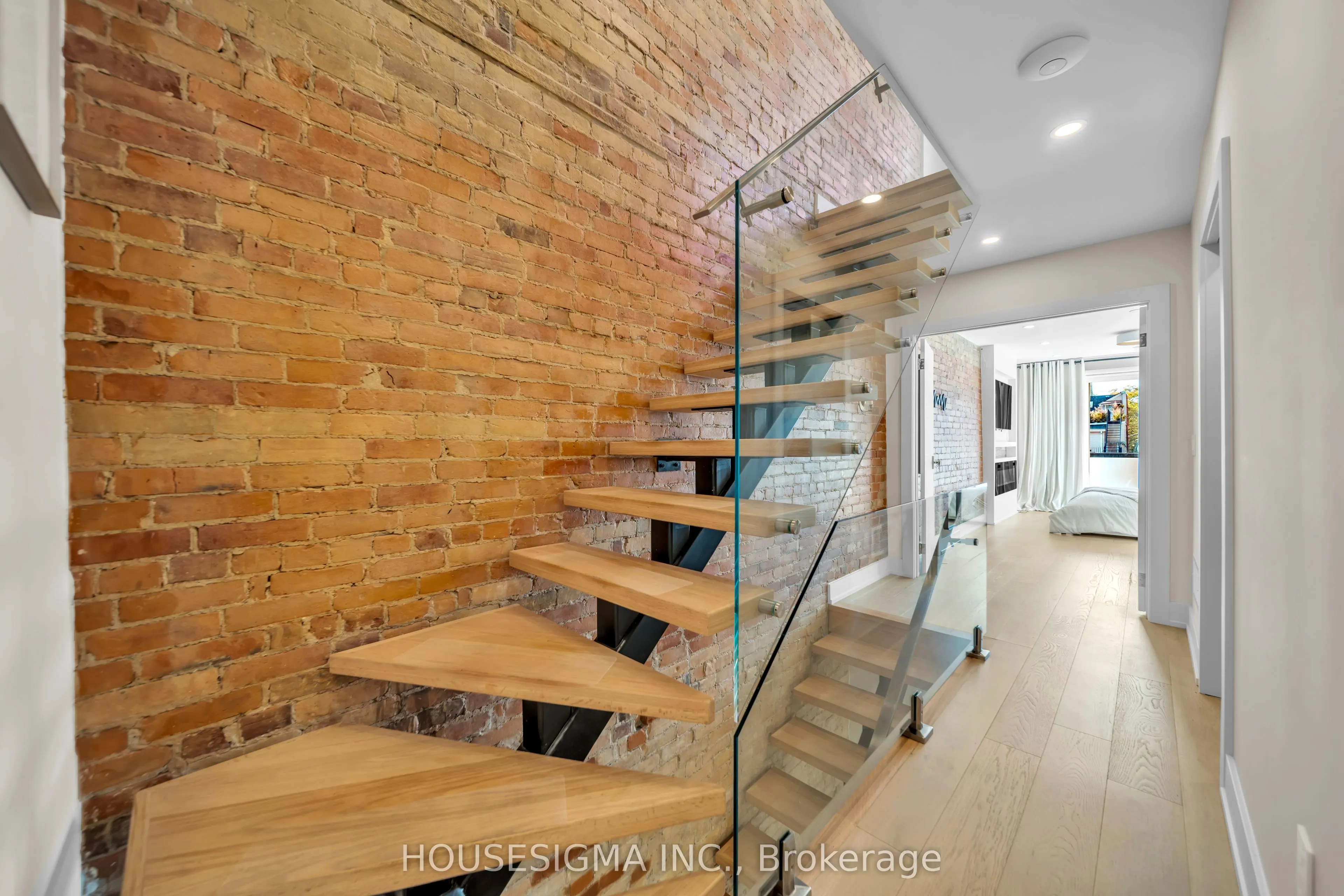 274 Roxton Road