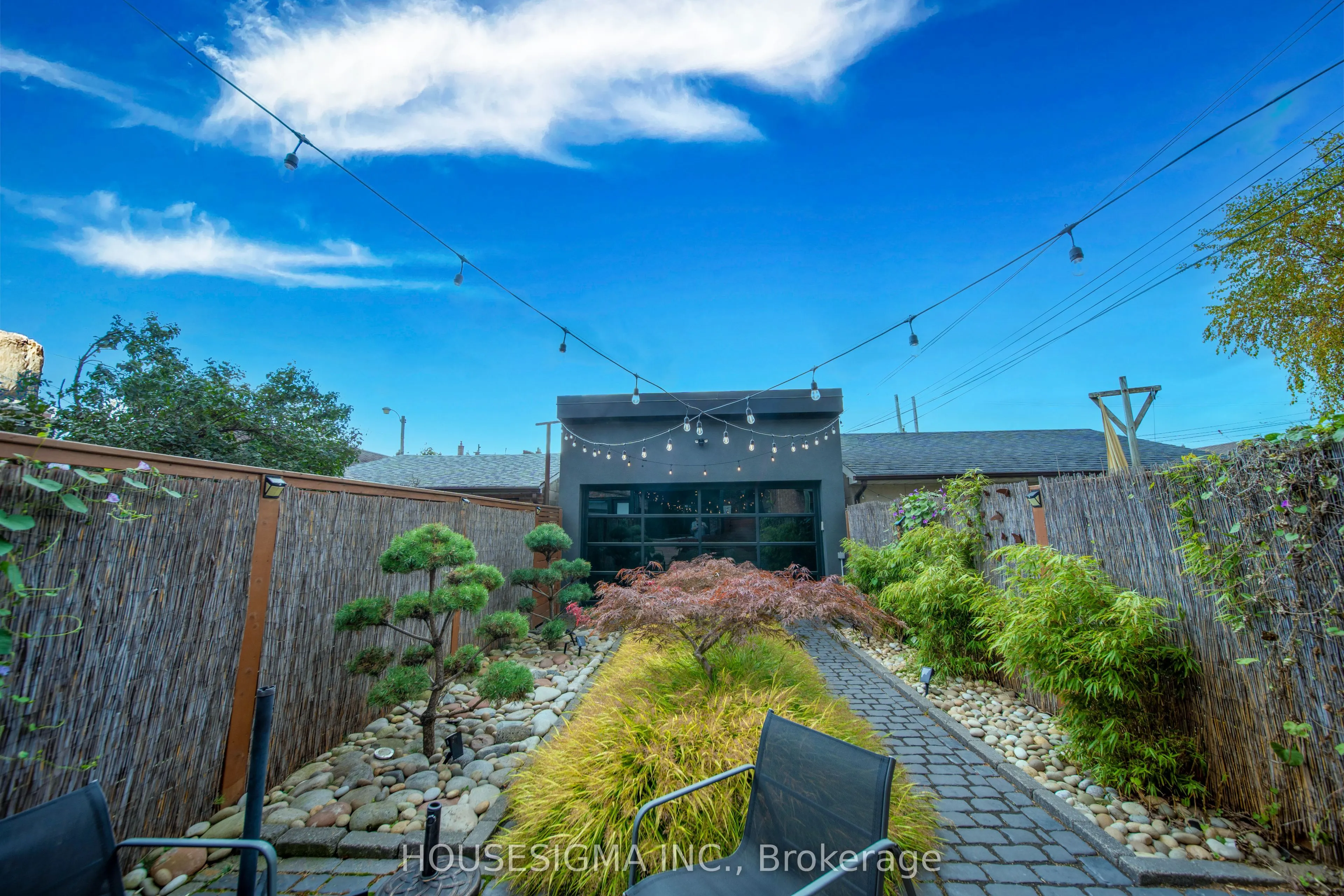 274 Roxton Road
