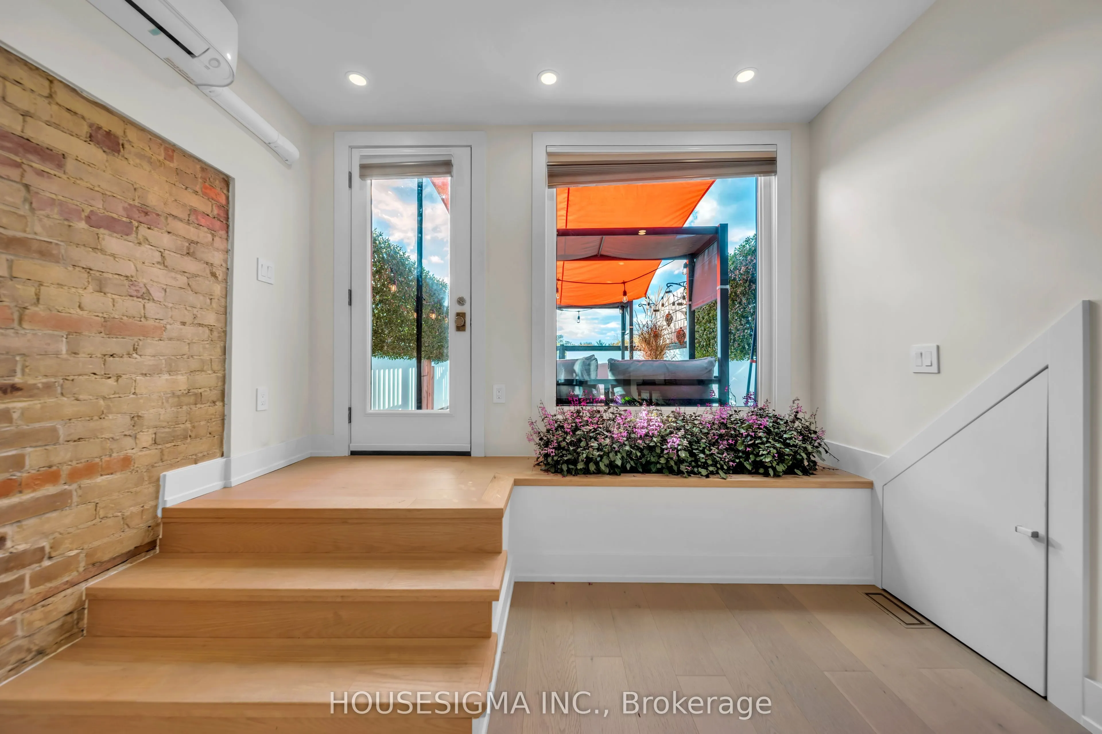 274 Roxton Road