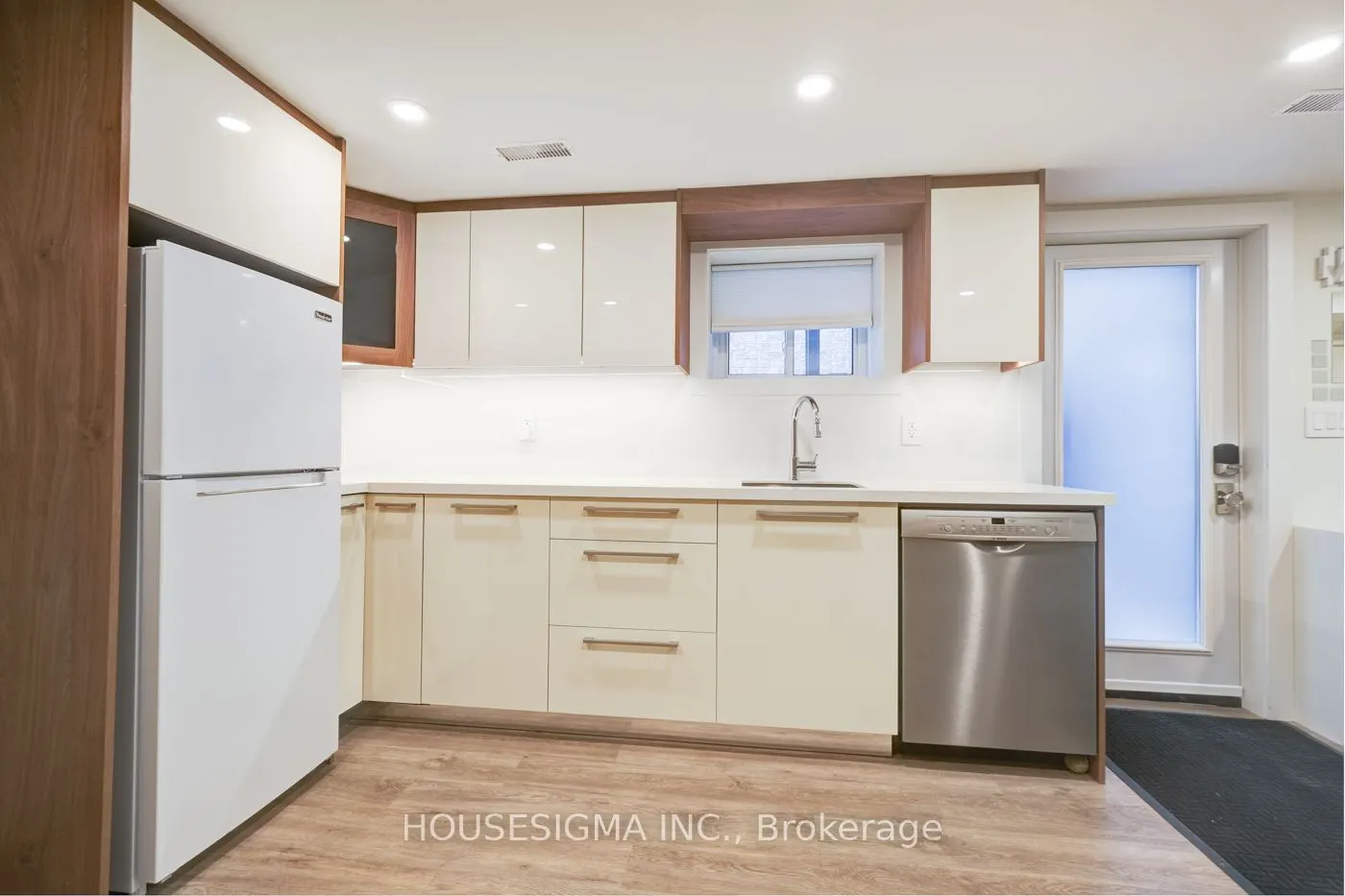 274 Roxton Road
