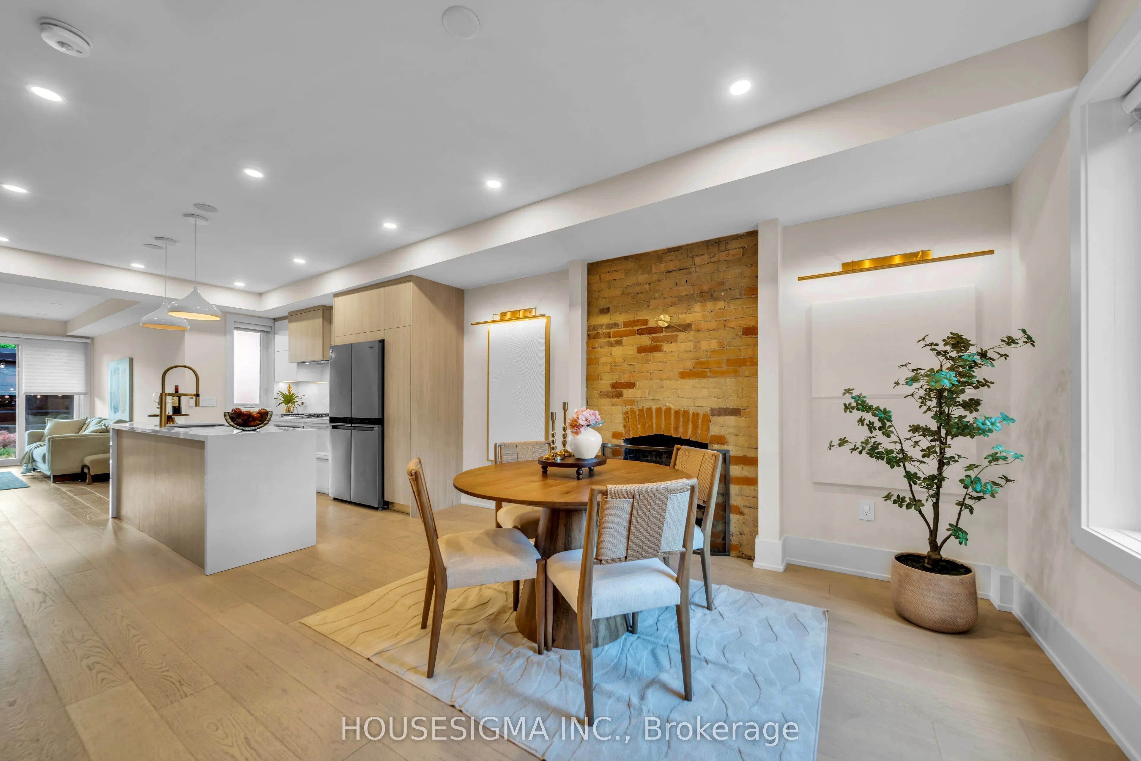 274 Roxton Road