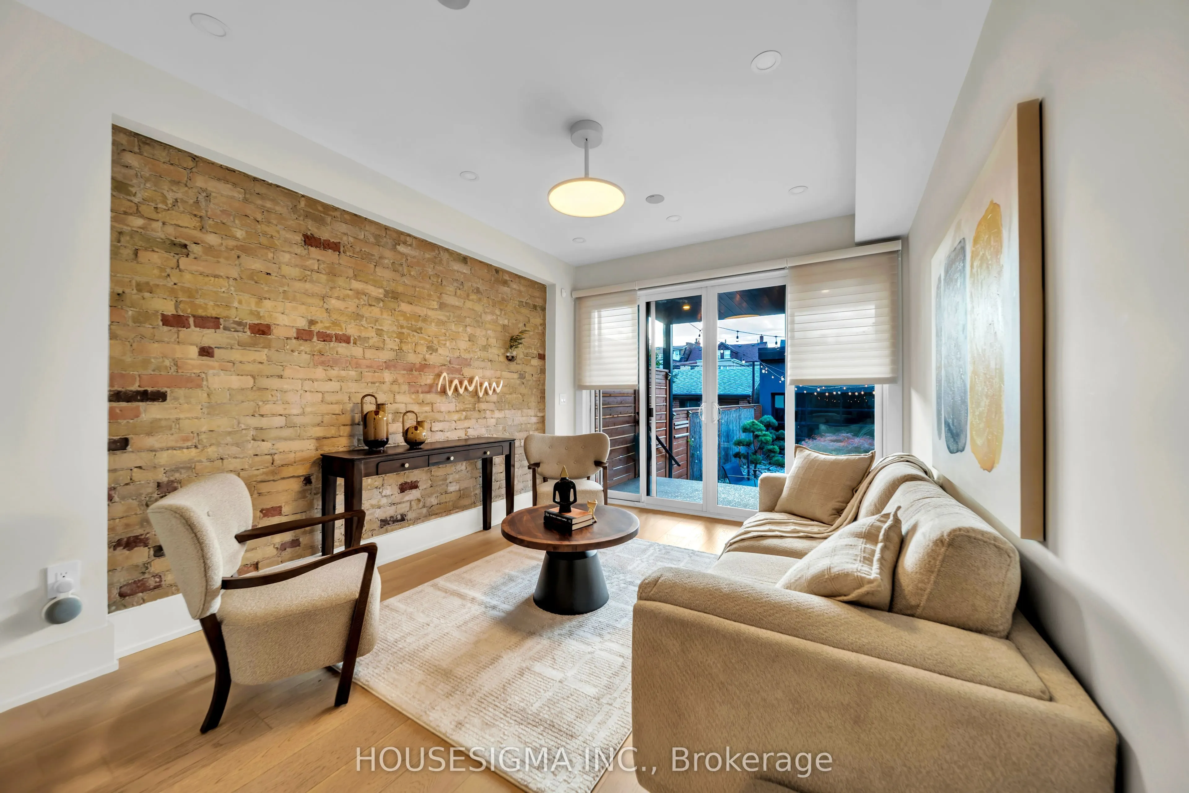 274 Roxton Road