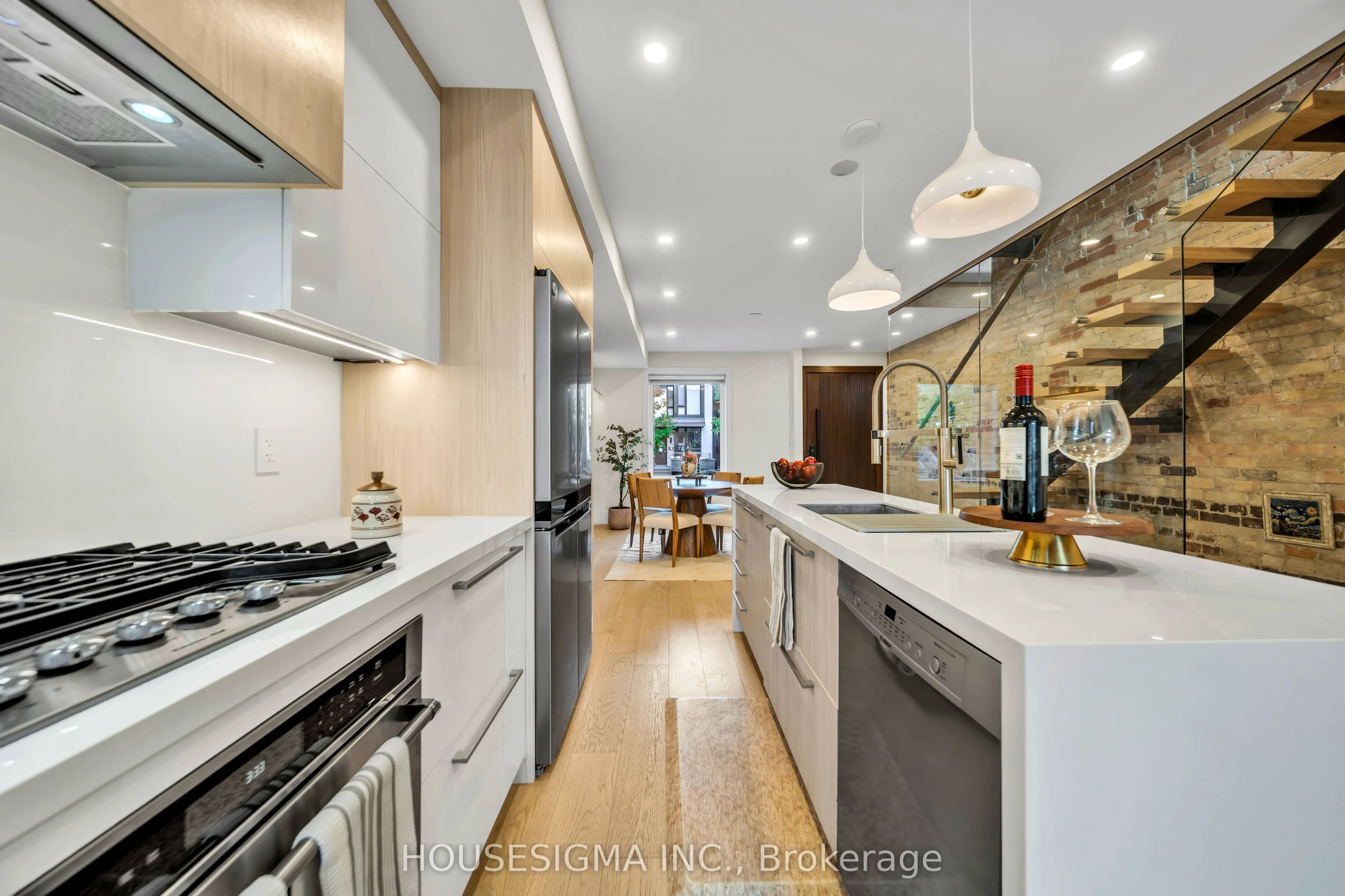 274 Roxton Road