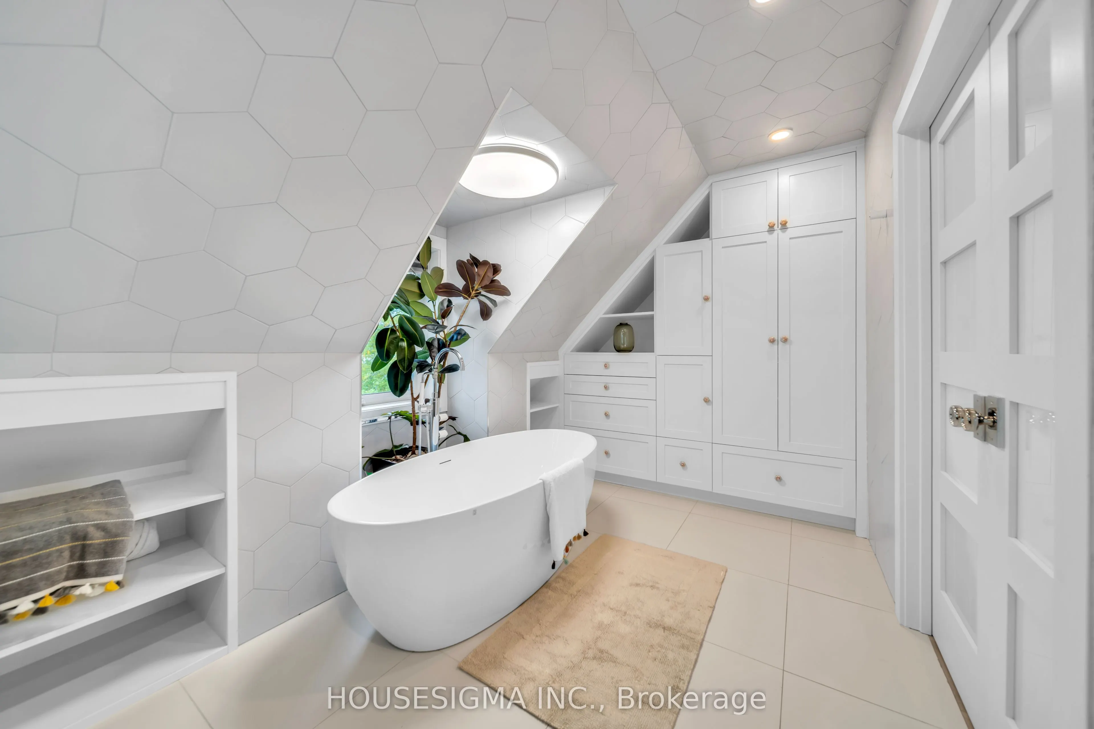 274 Roxton Road
