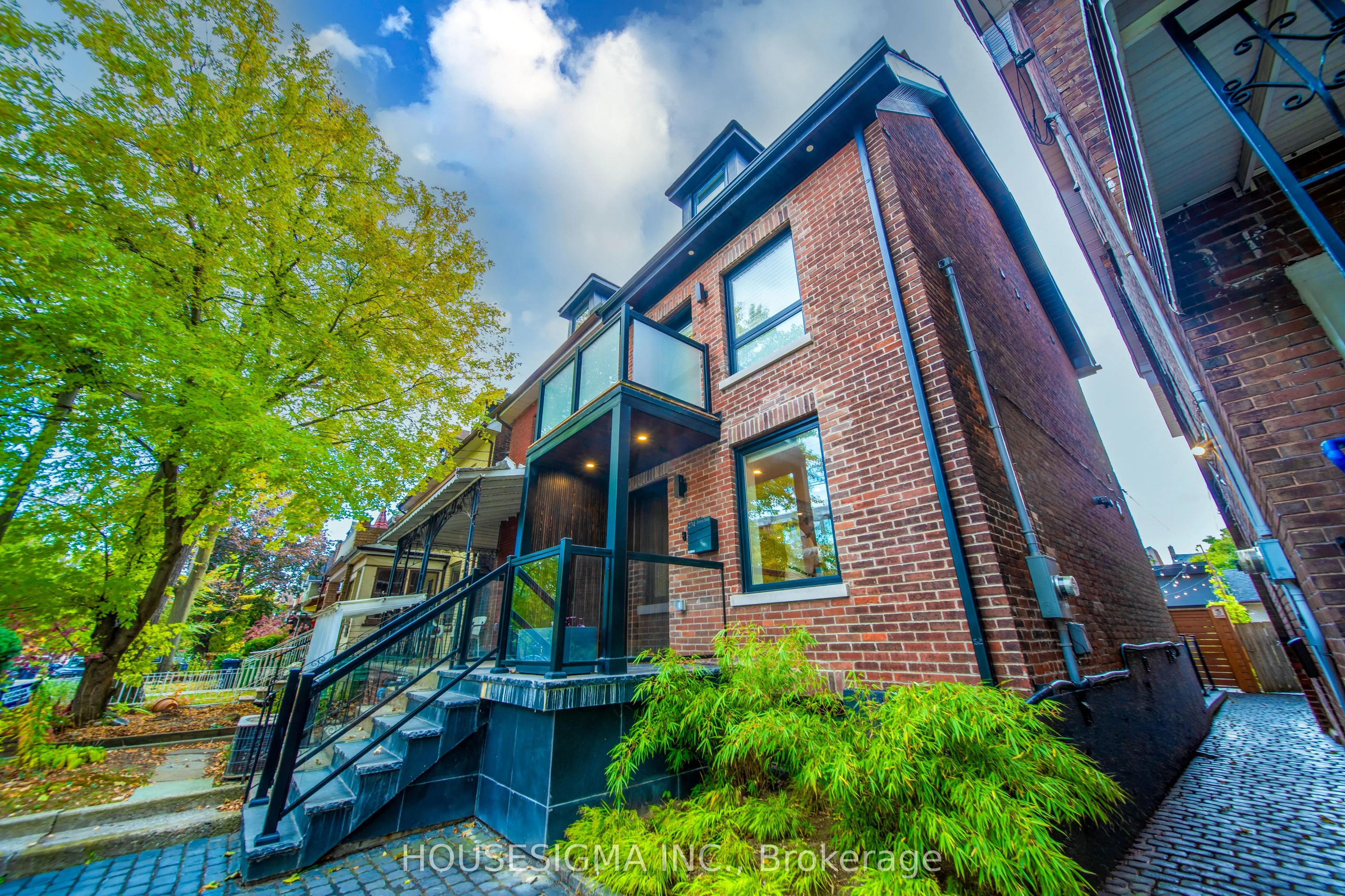 274 Roxton Road