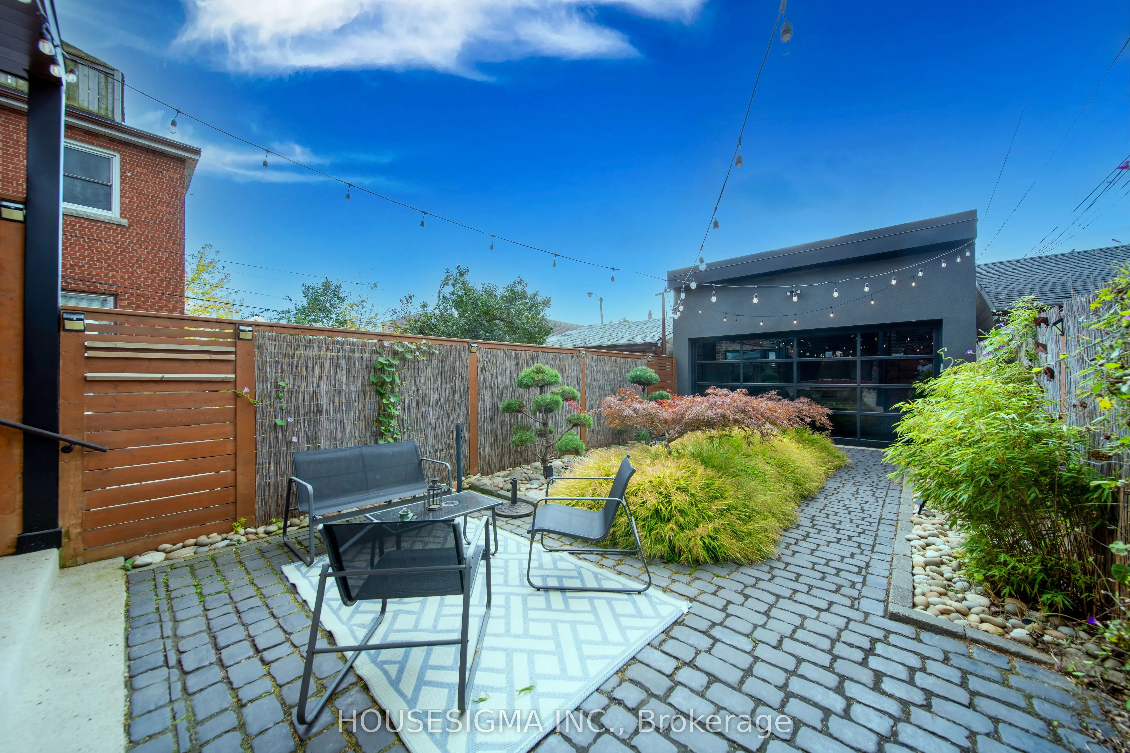 274 Roxton Road