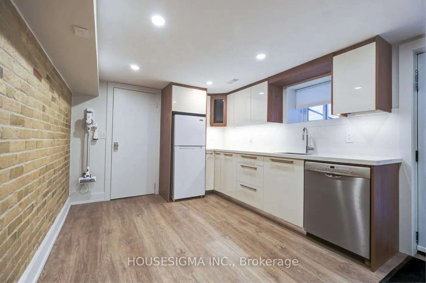 274 Roxton Road