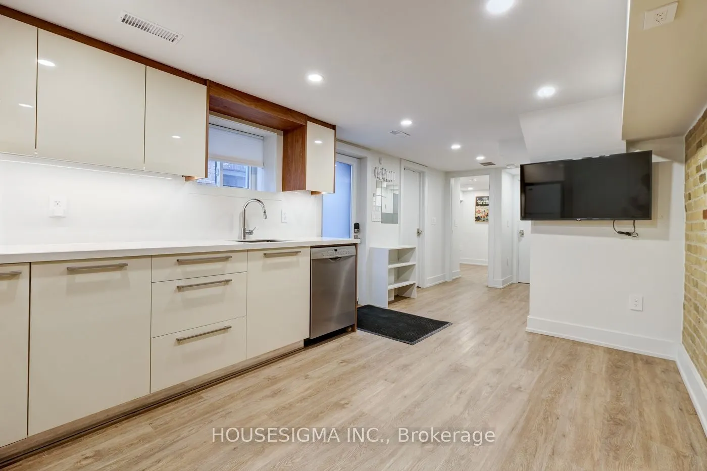 274 Roxton Road