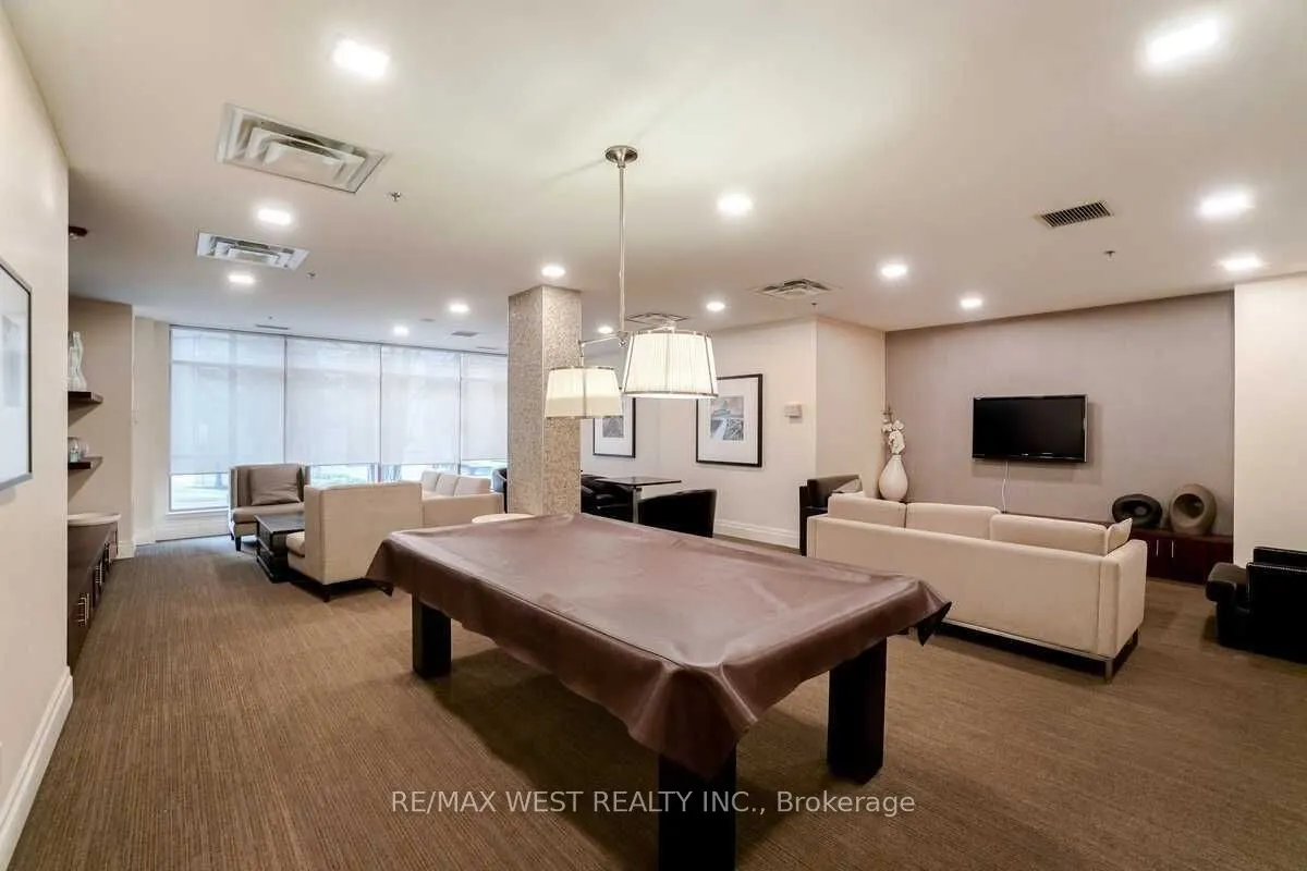 27 Rean Drive #524
