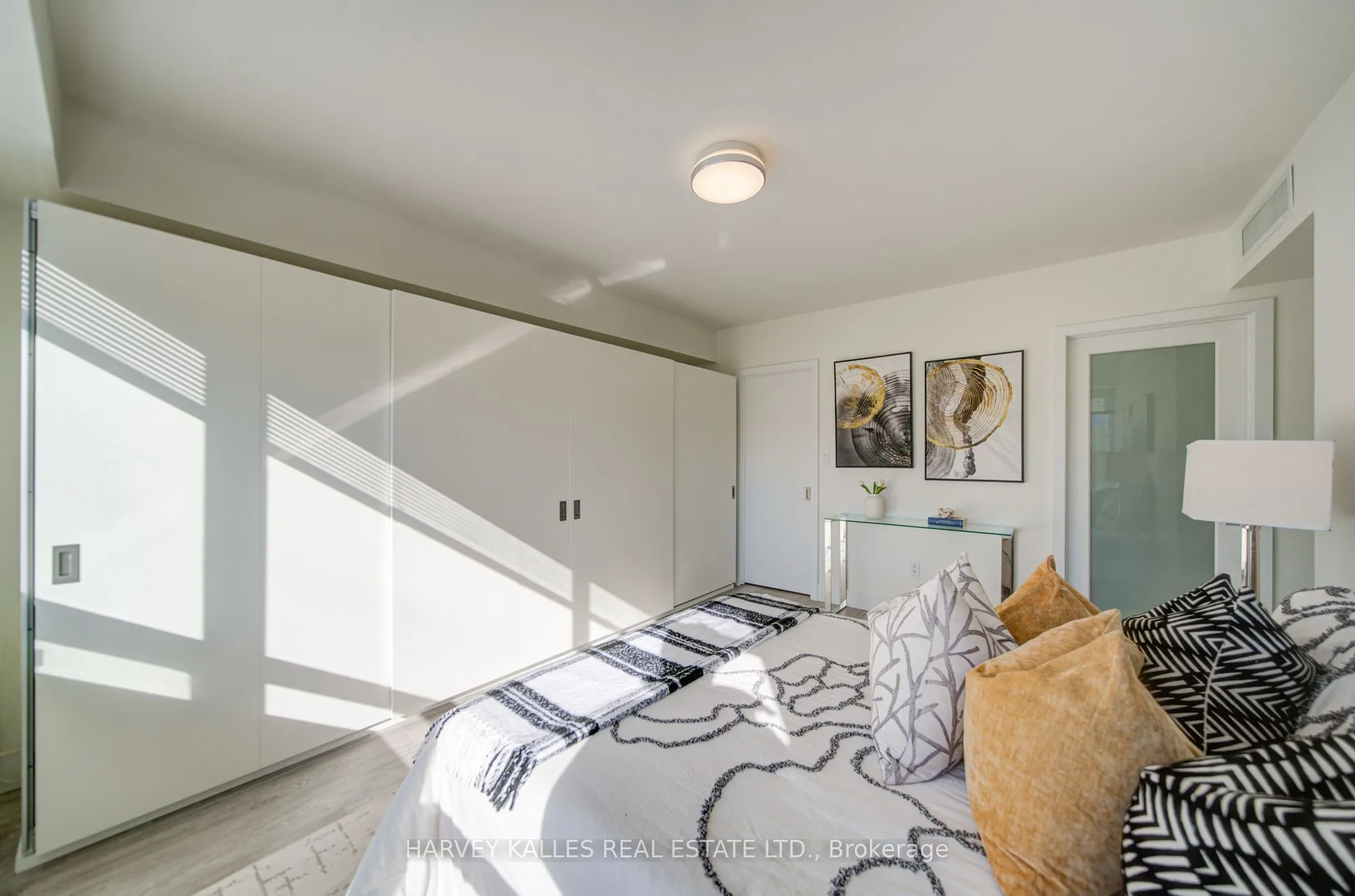 1818 Bayview Avenue #512