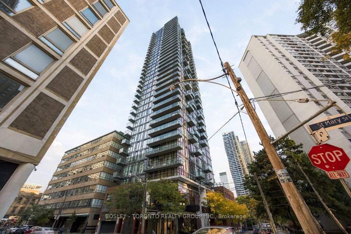 75 St. Nicholas Street #805