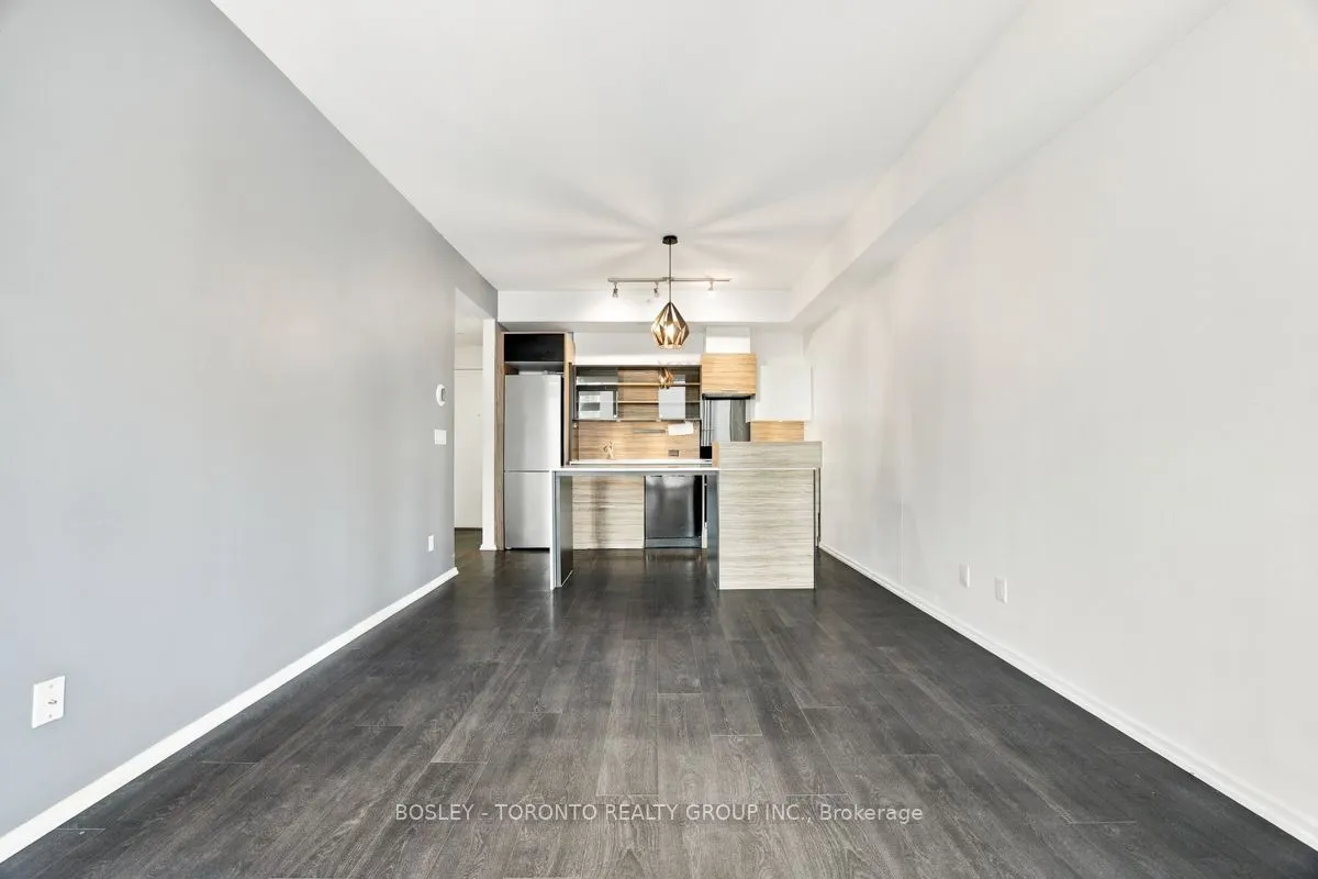 75 St. Nicholas Street #805