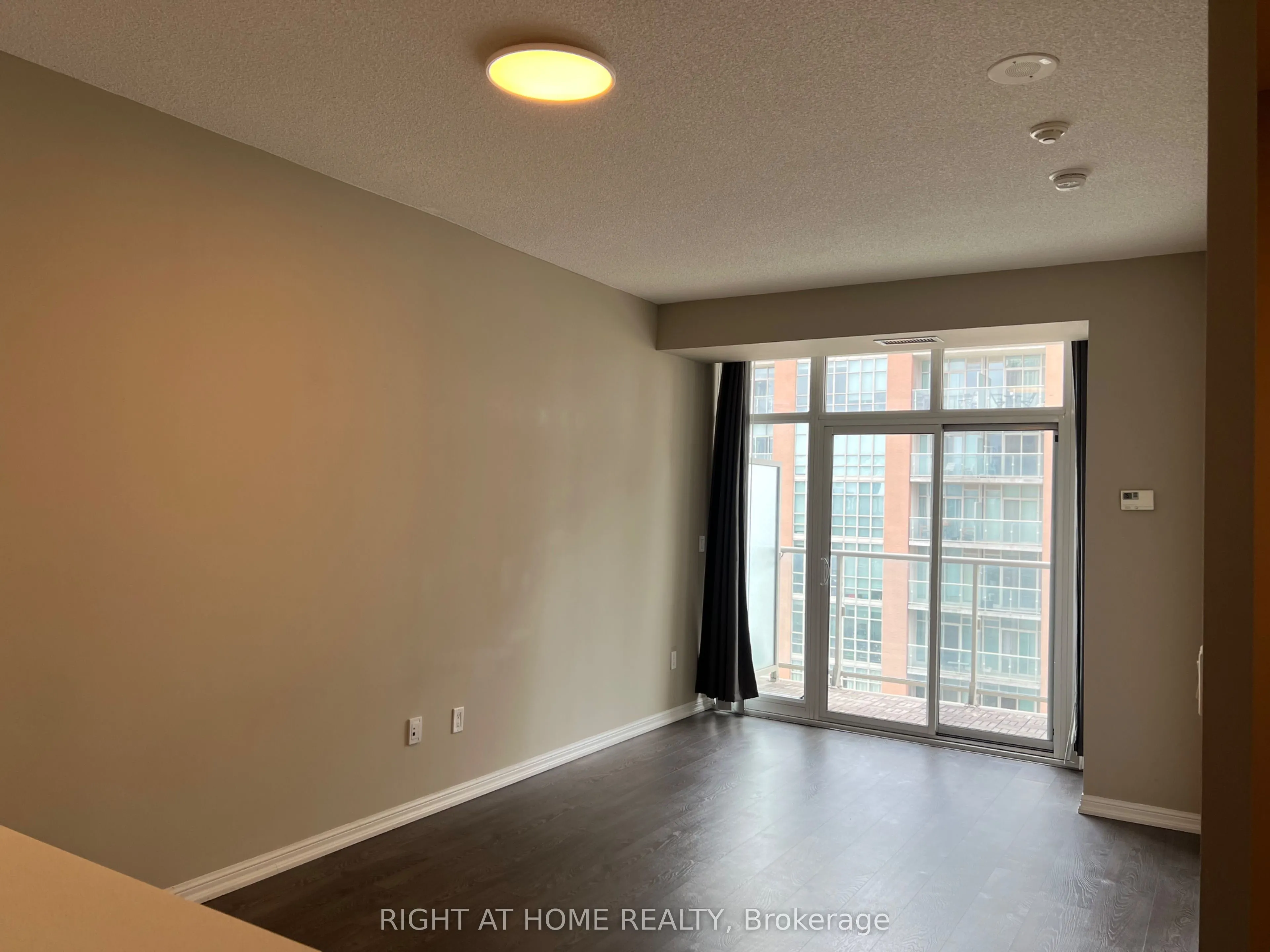 65 East Liberty Street #1906