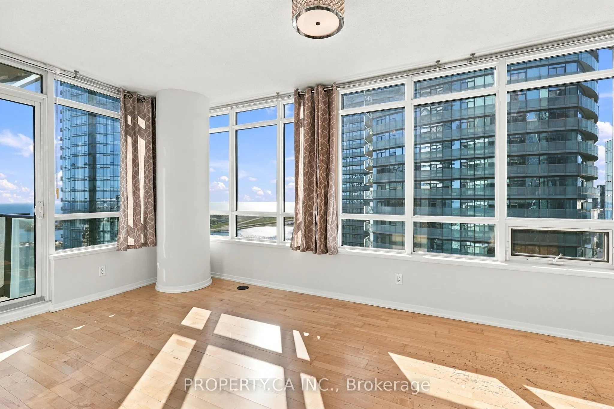 55 Bremner Boulevard #4310