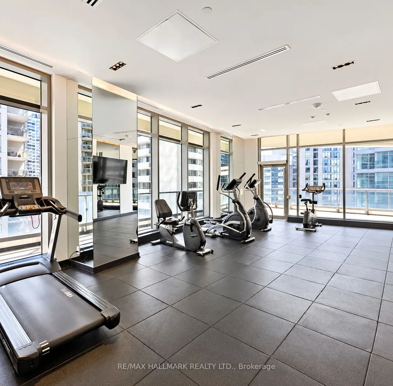 2221 Yonge Street #4009