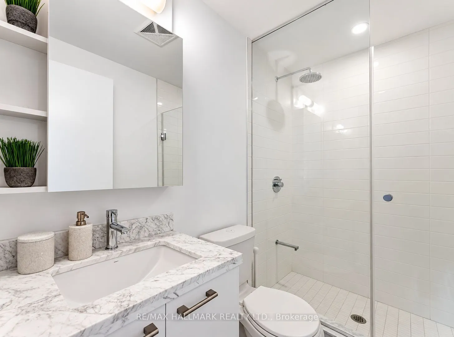 2221 Yonge Street #4009