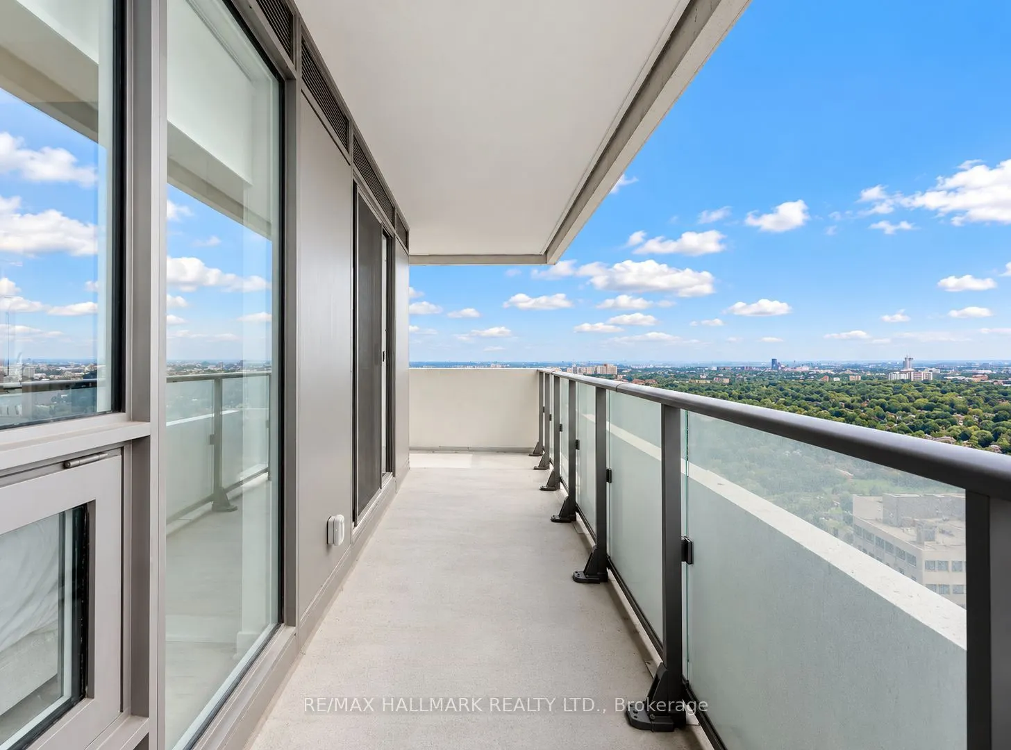 2221 Yonge Street #4009