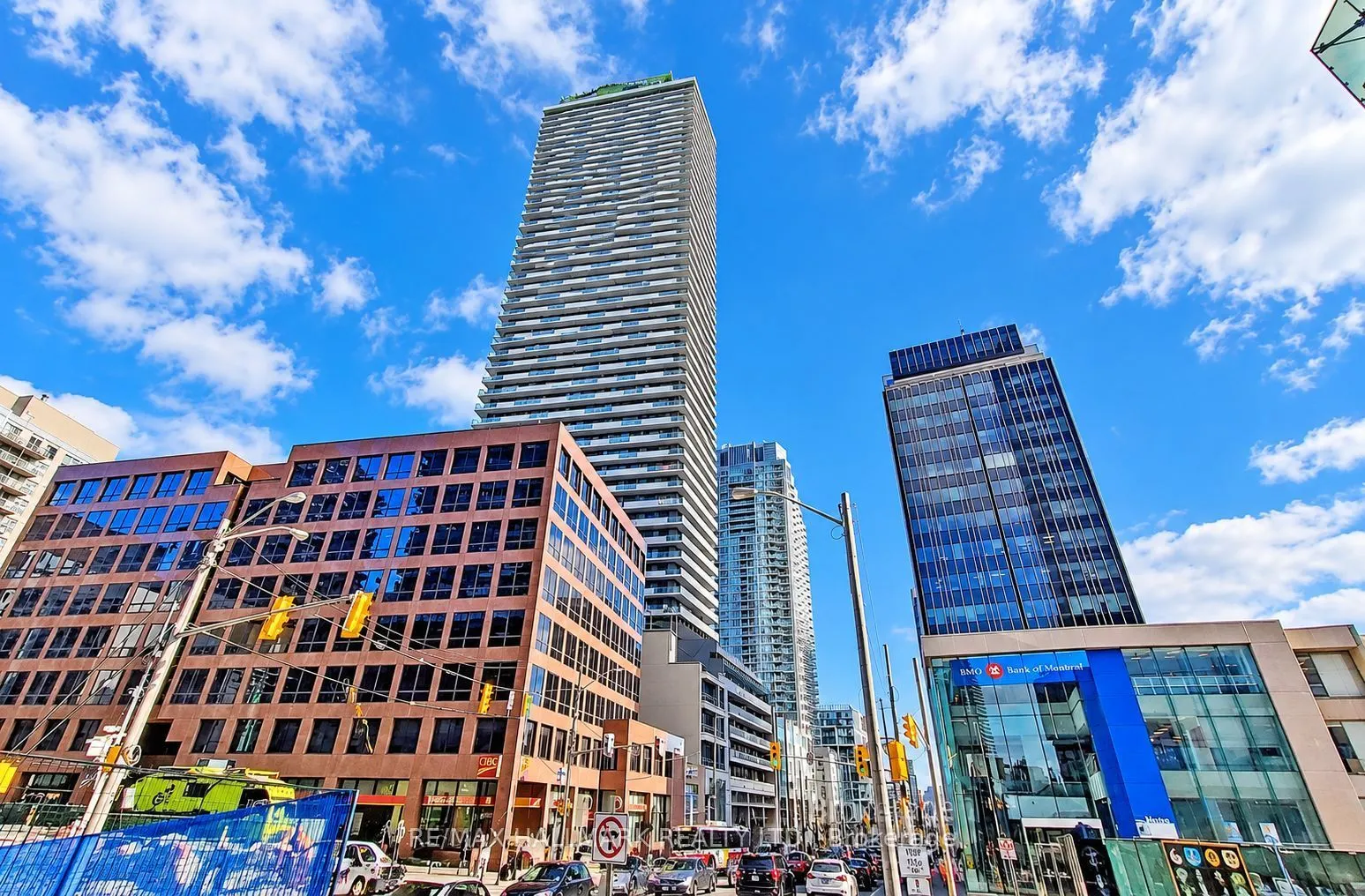 2221 Yonge Street #4009