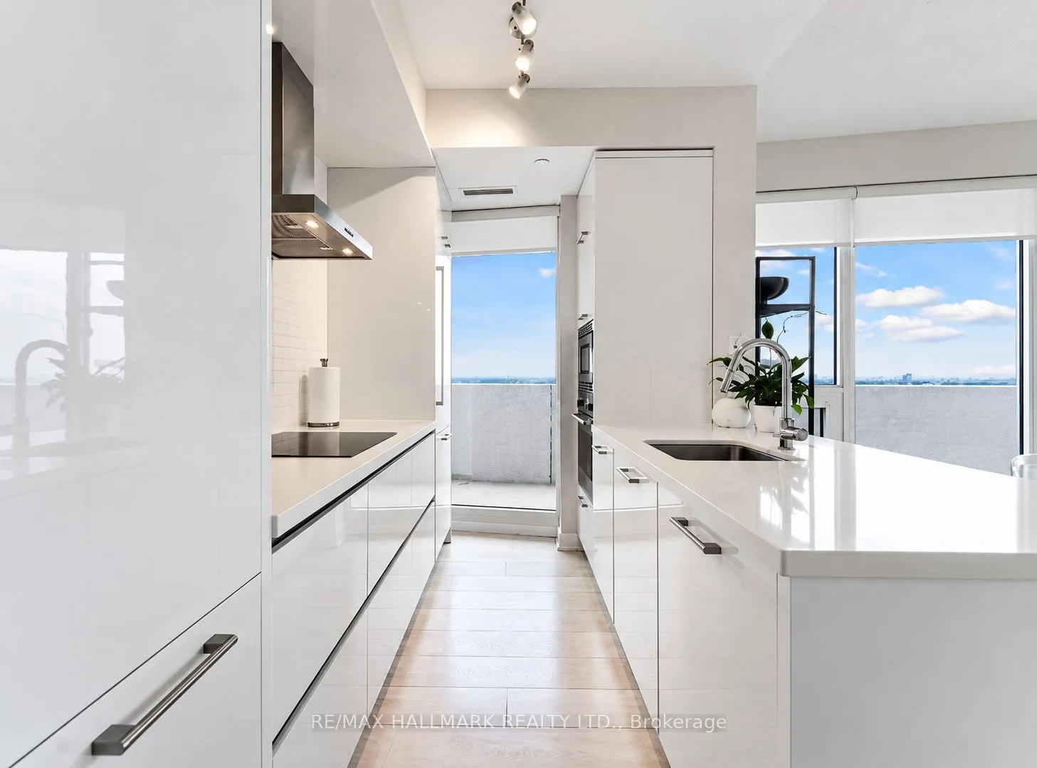 2221 Yonge Street #4009