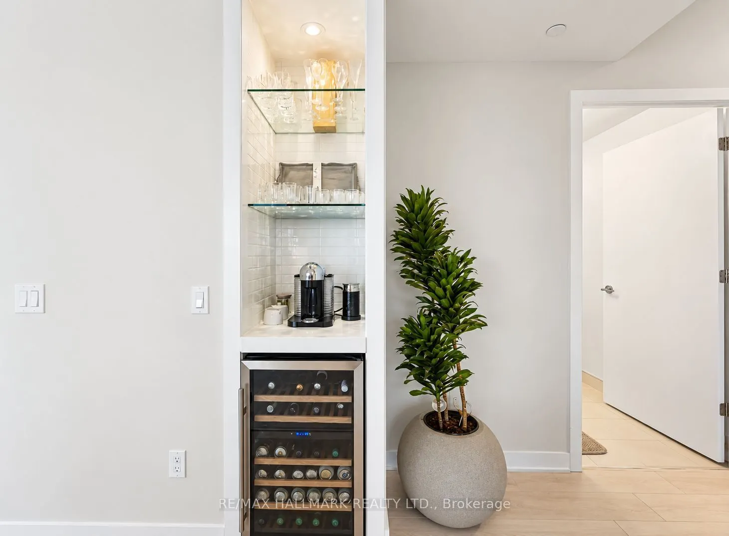 2221 Yonge Street #4009