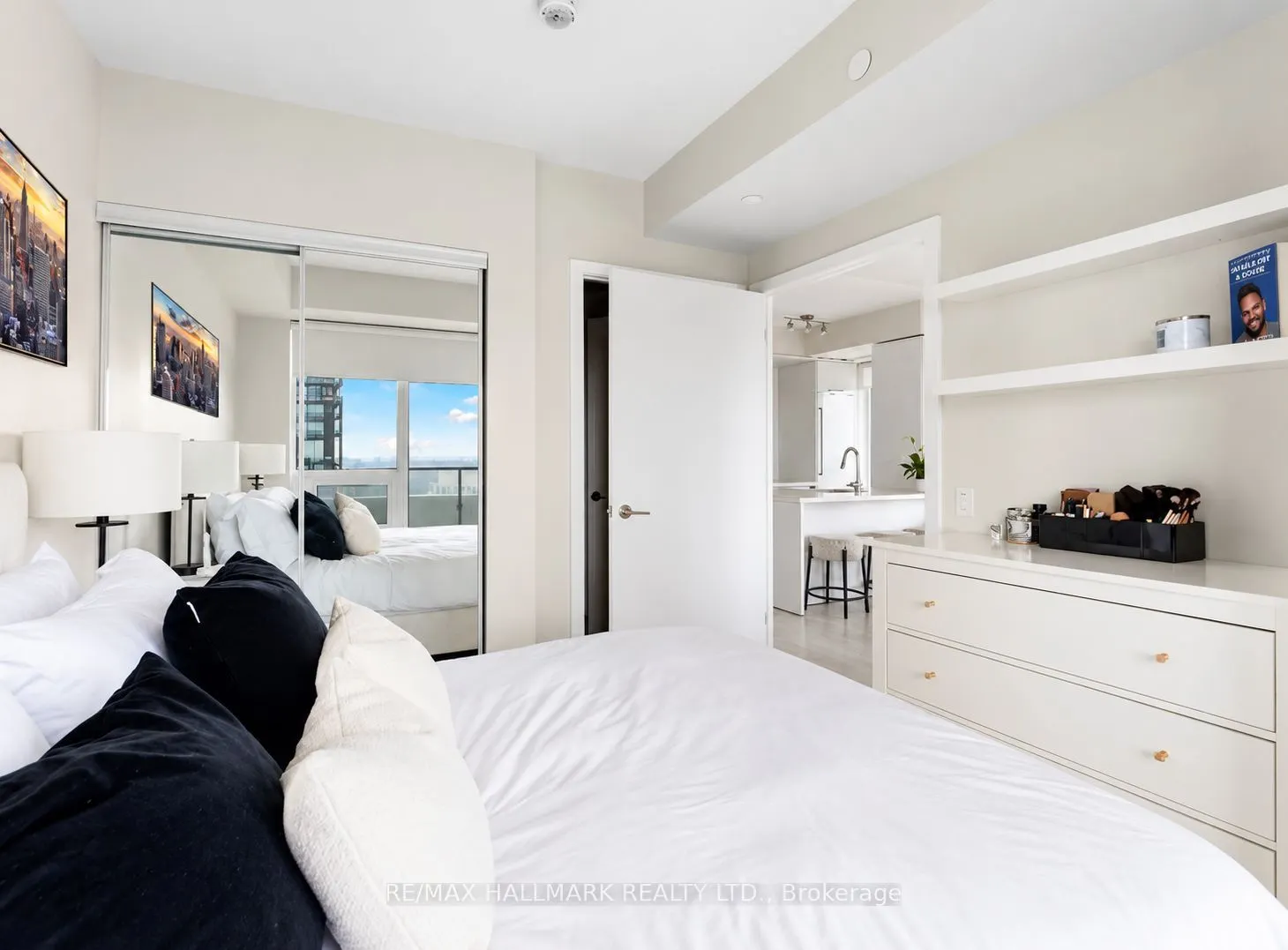 2221 Yonge Street #4009