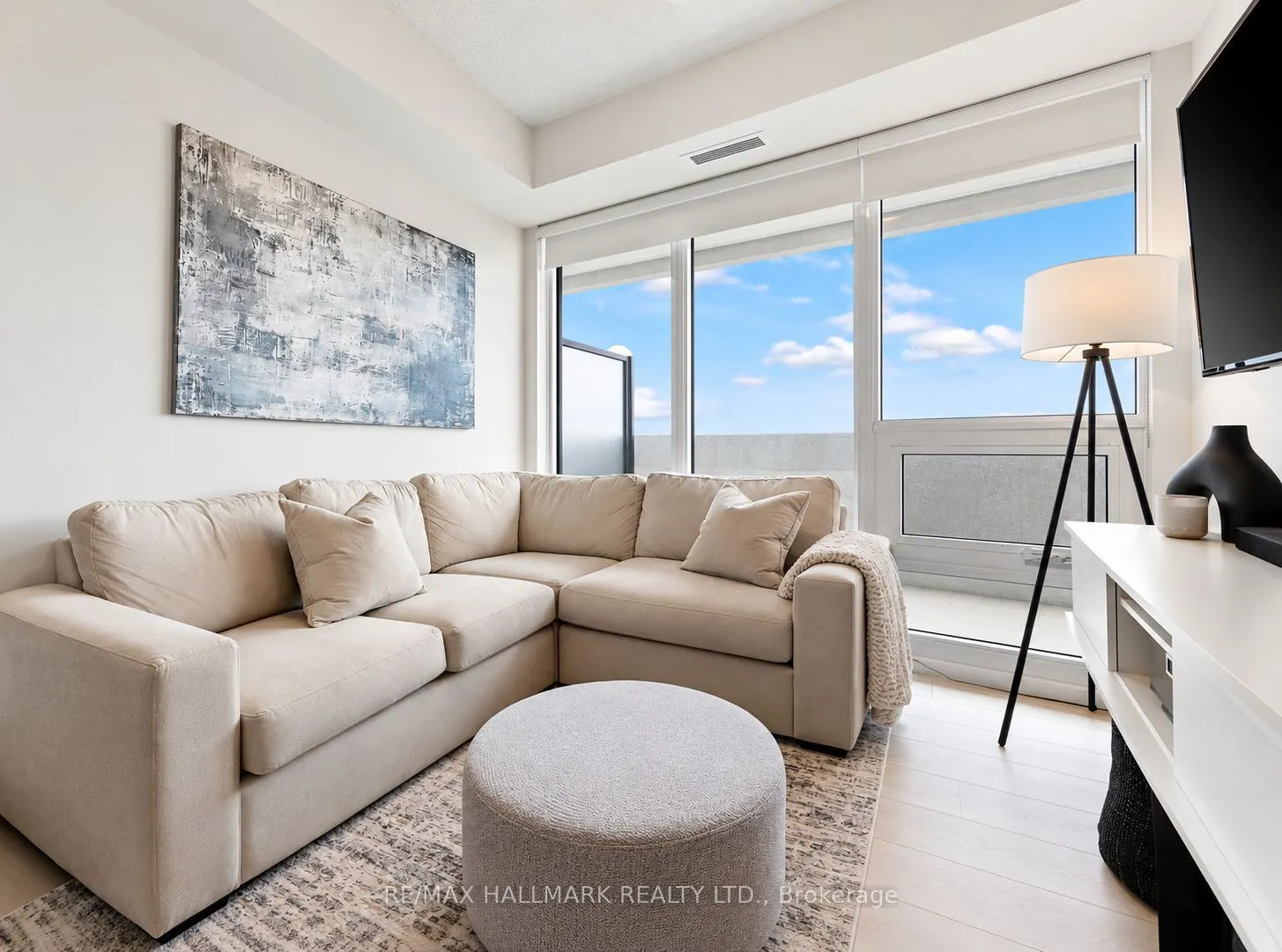 2221 Yonge Street #4009