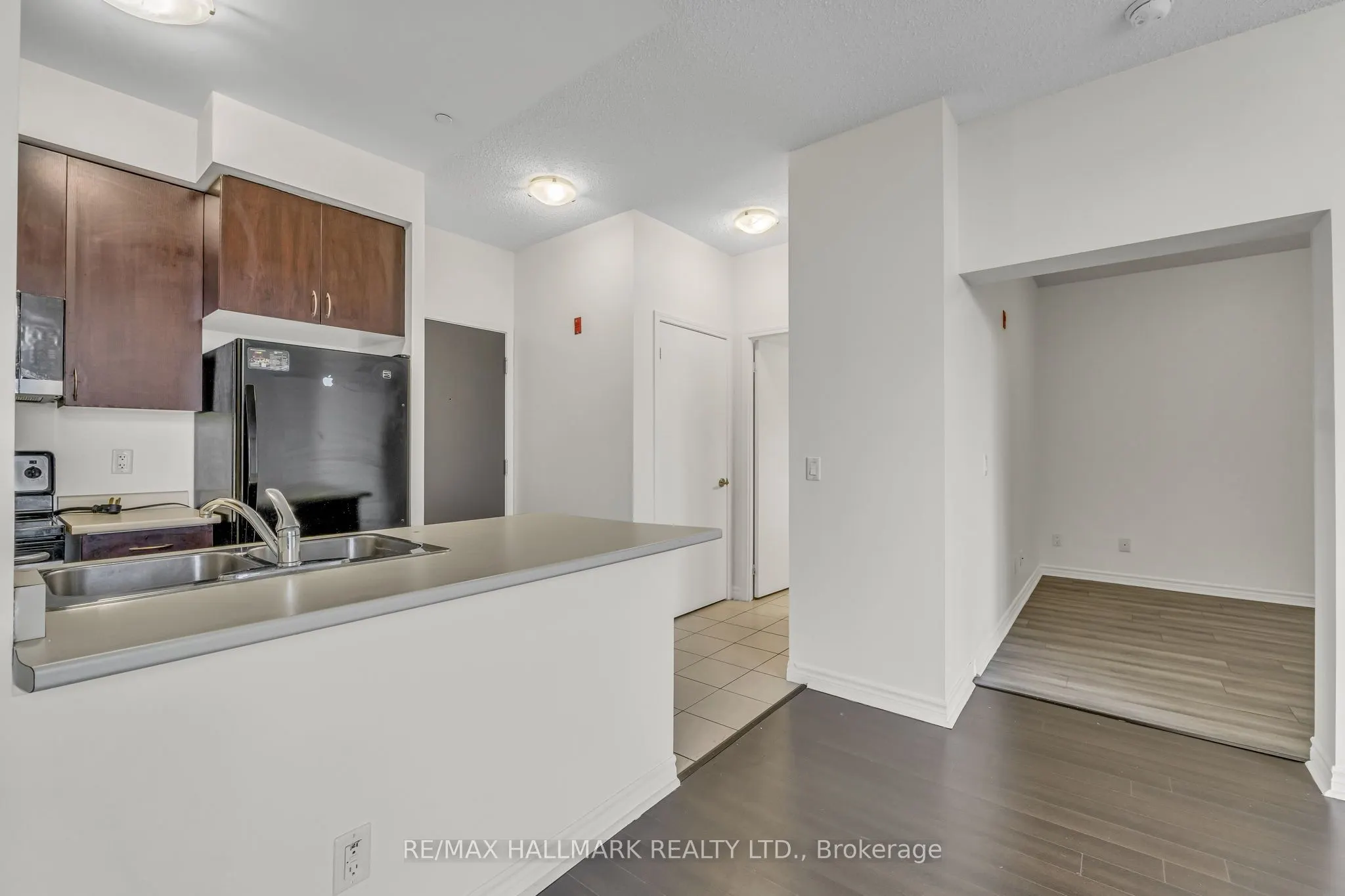 35 Saranac Boulevard #907