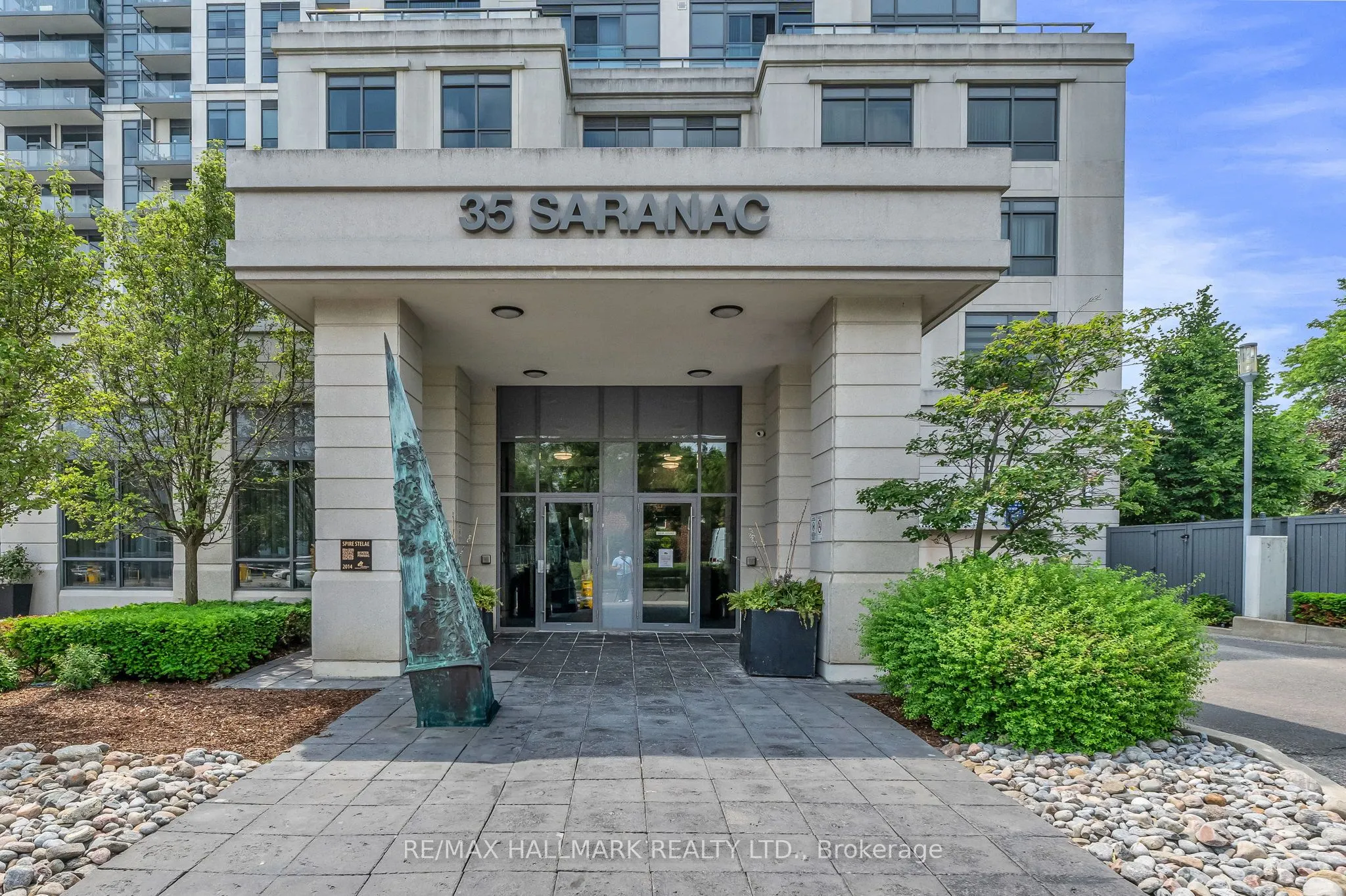 35 Saranac Boulevard #907