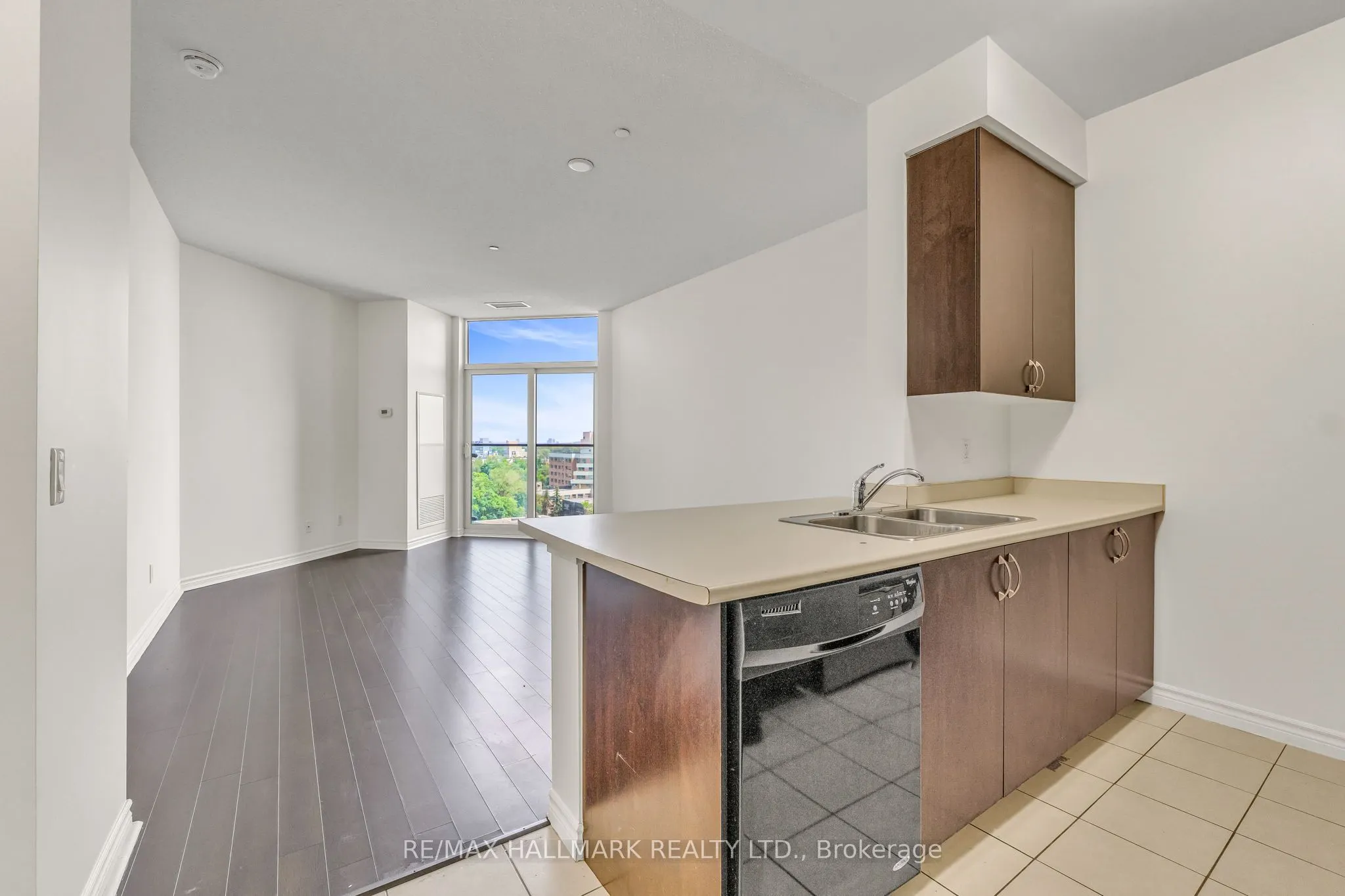 35 Saranac Boulevard #907