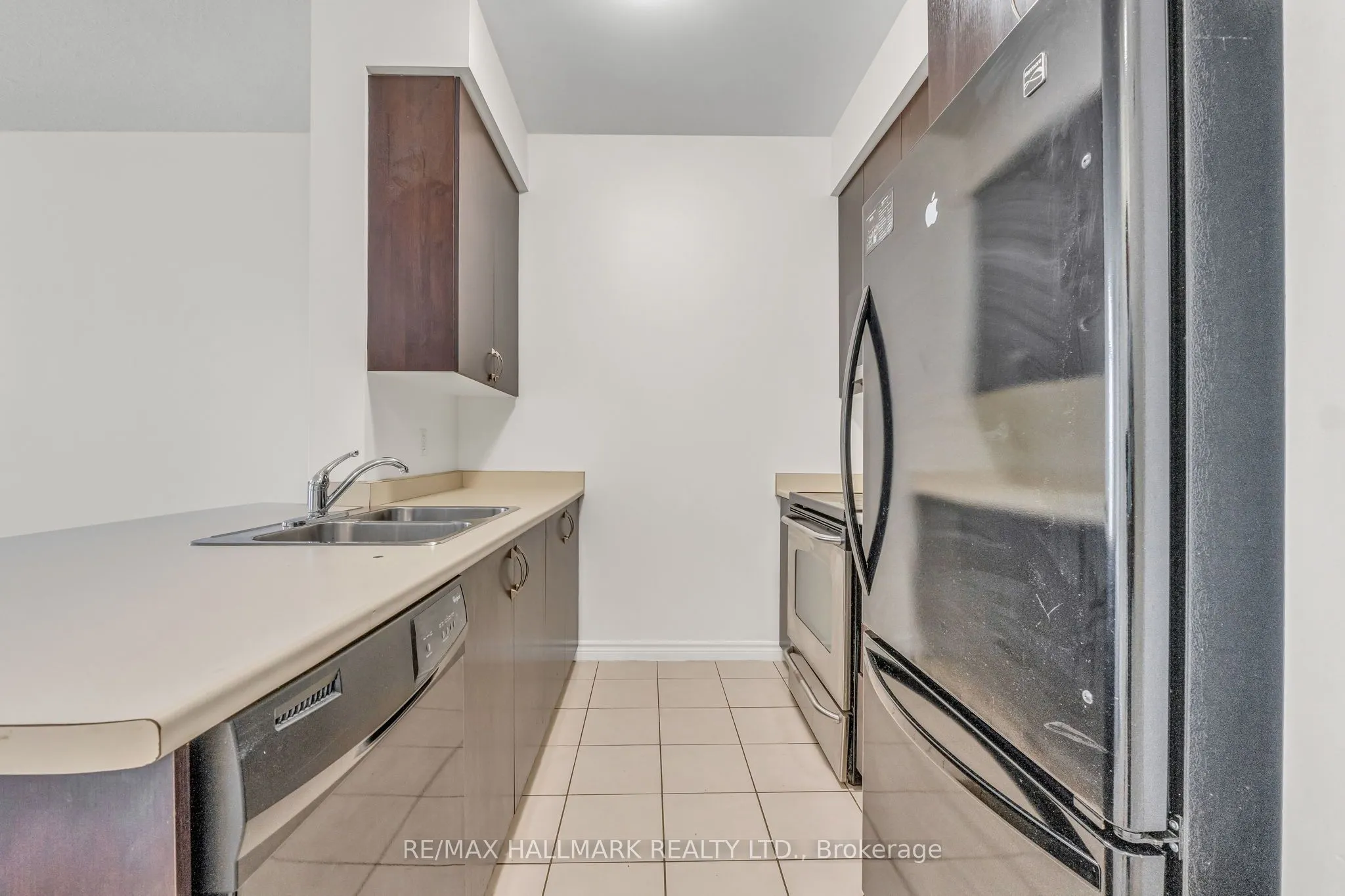 35 Saranac Boulevard #907