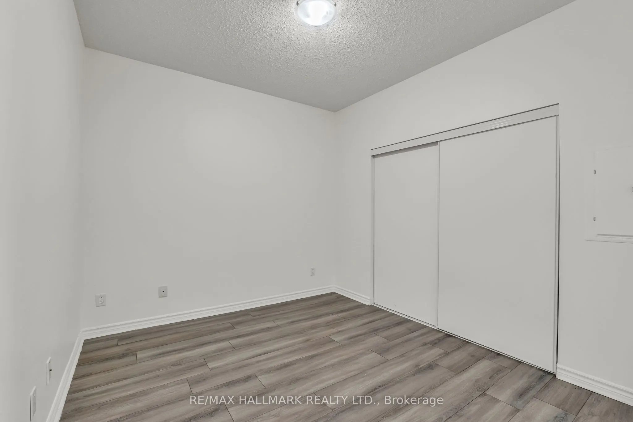 35 Saranac Boulevard #907