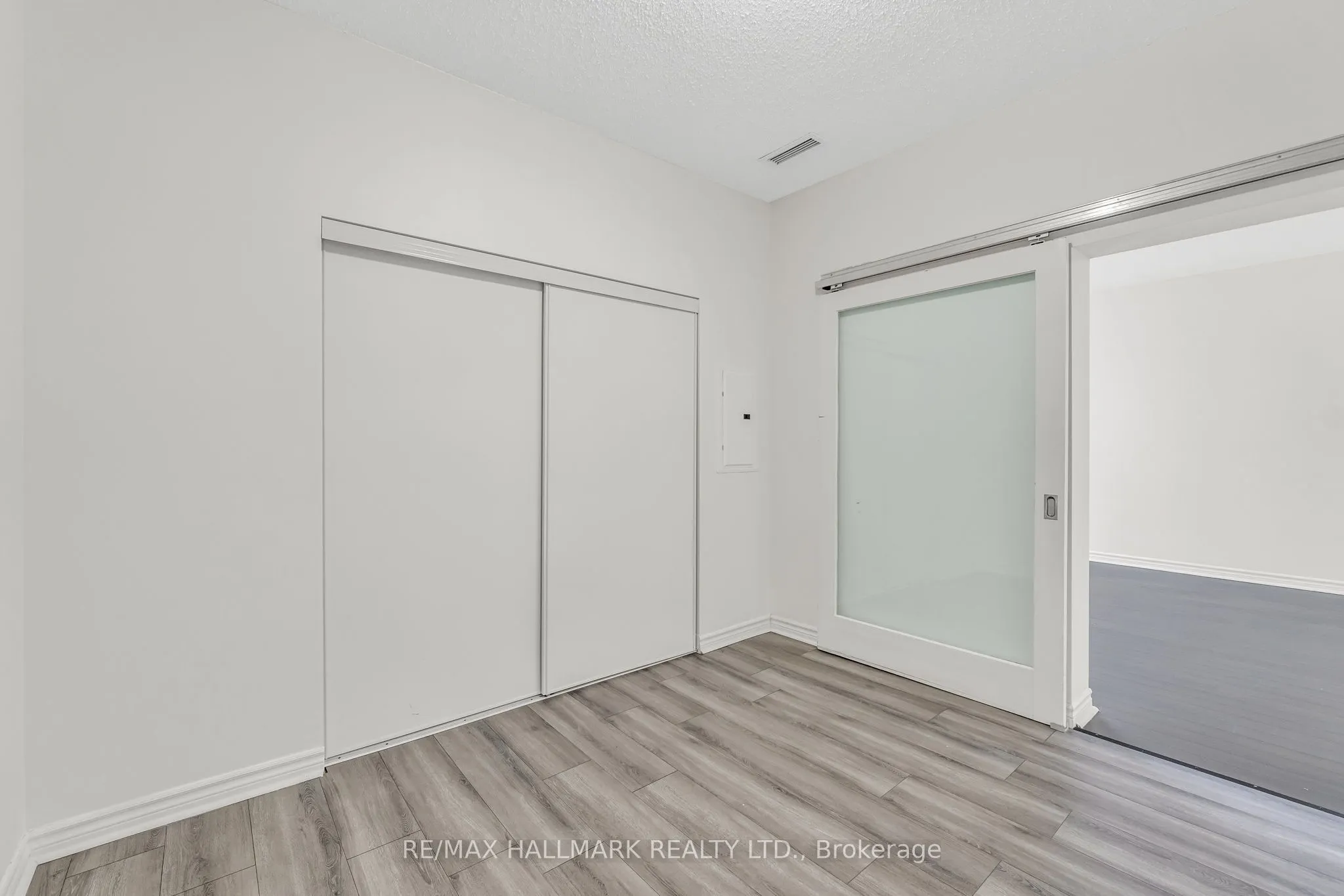 35 Saranac Boulevard #907